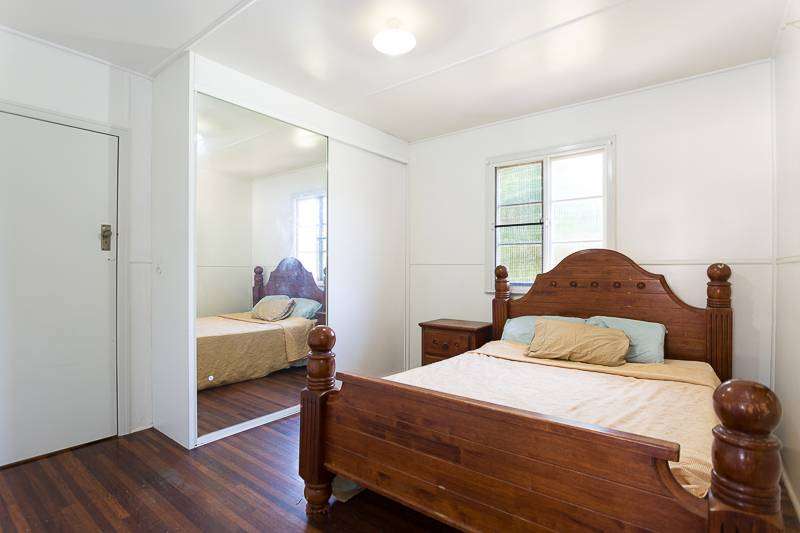 Photo 4 of 37 Malcomson Street, North Mackay
