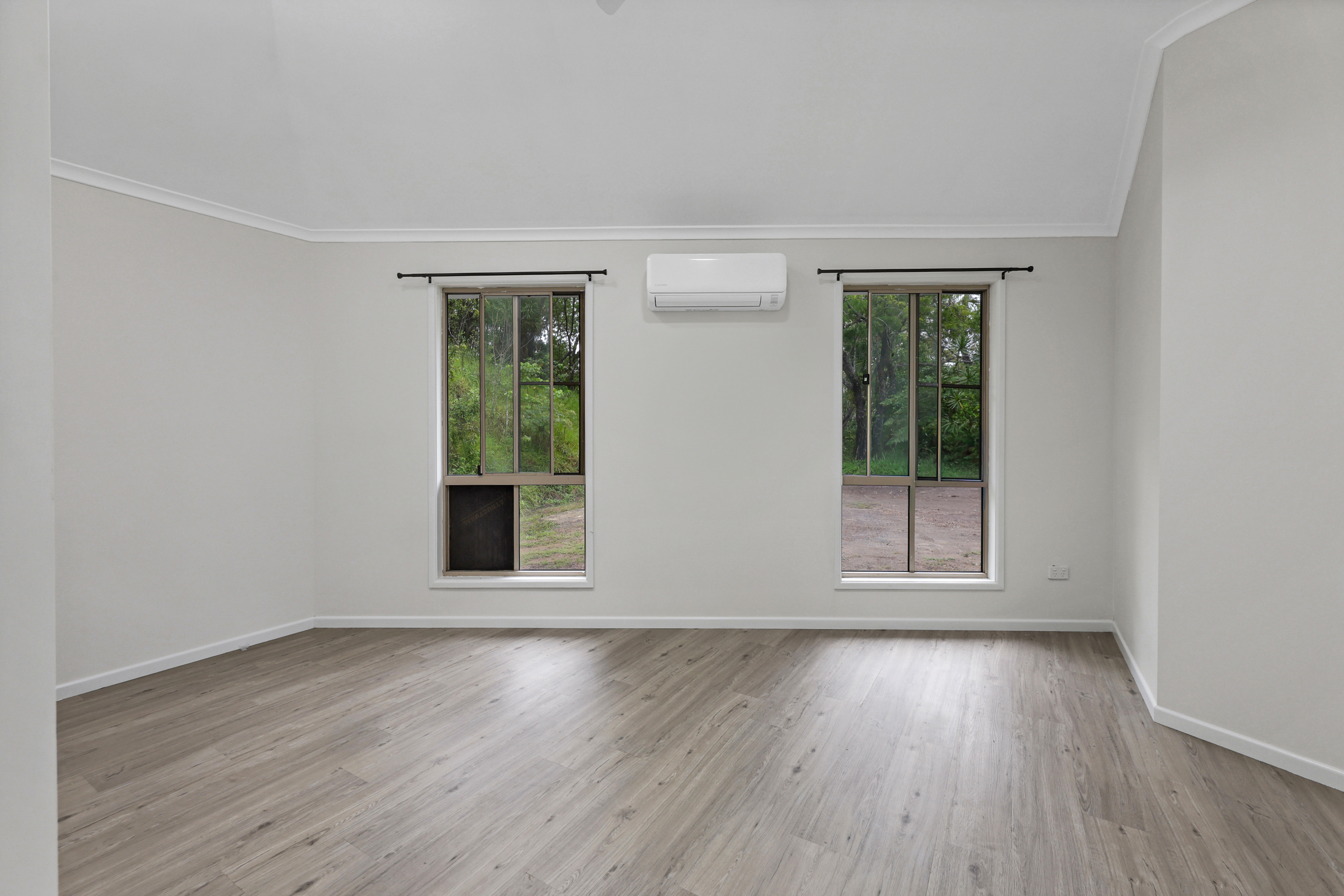 384 Eversleigh Road, Alligator Creek - Thumbnail 6