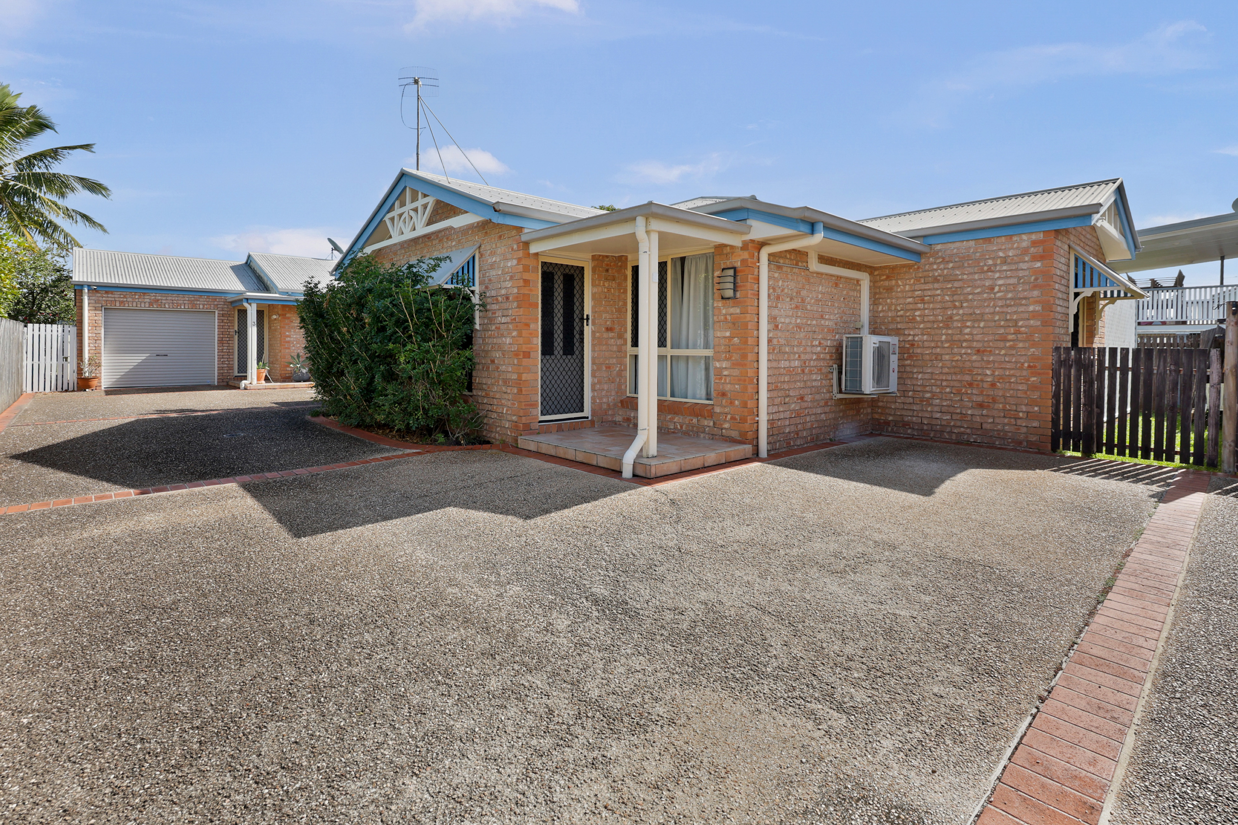 Photo 11 of 2/8 Steen Street, South Mackay