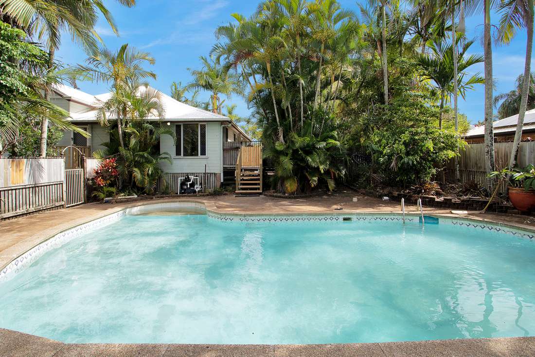 128 Blacks Beach Road