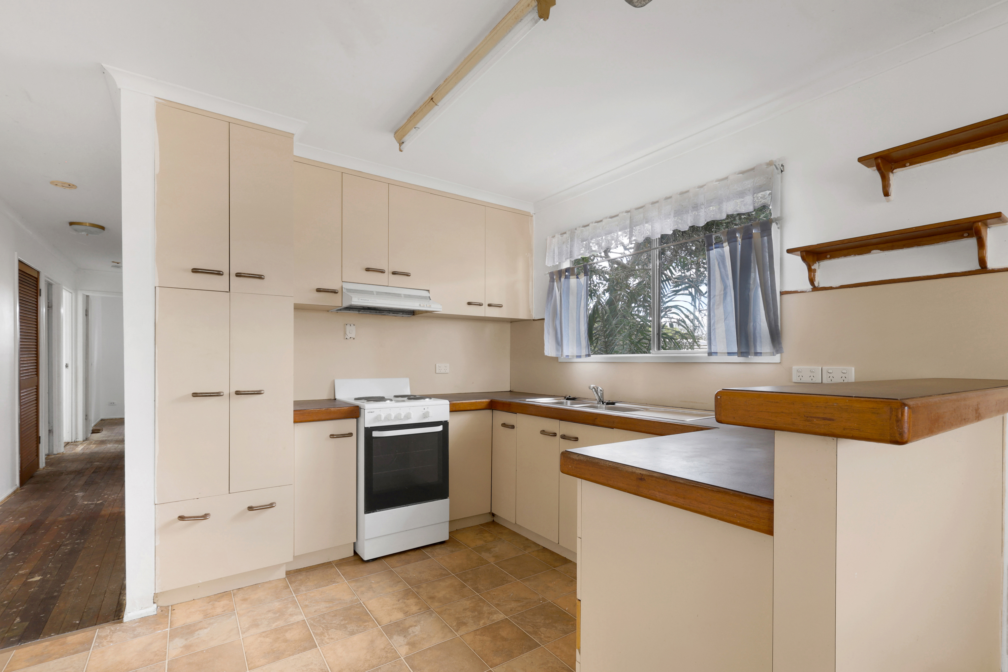 7 Ramsay Court, Beaconsfield - Thumbnail 2