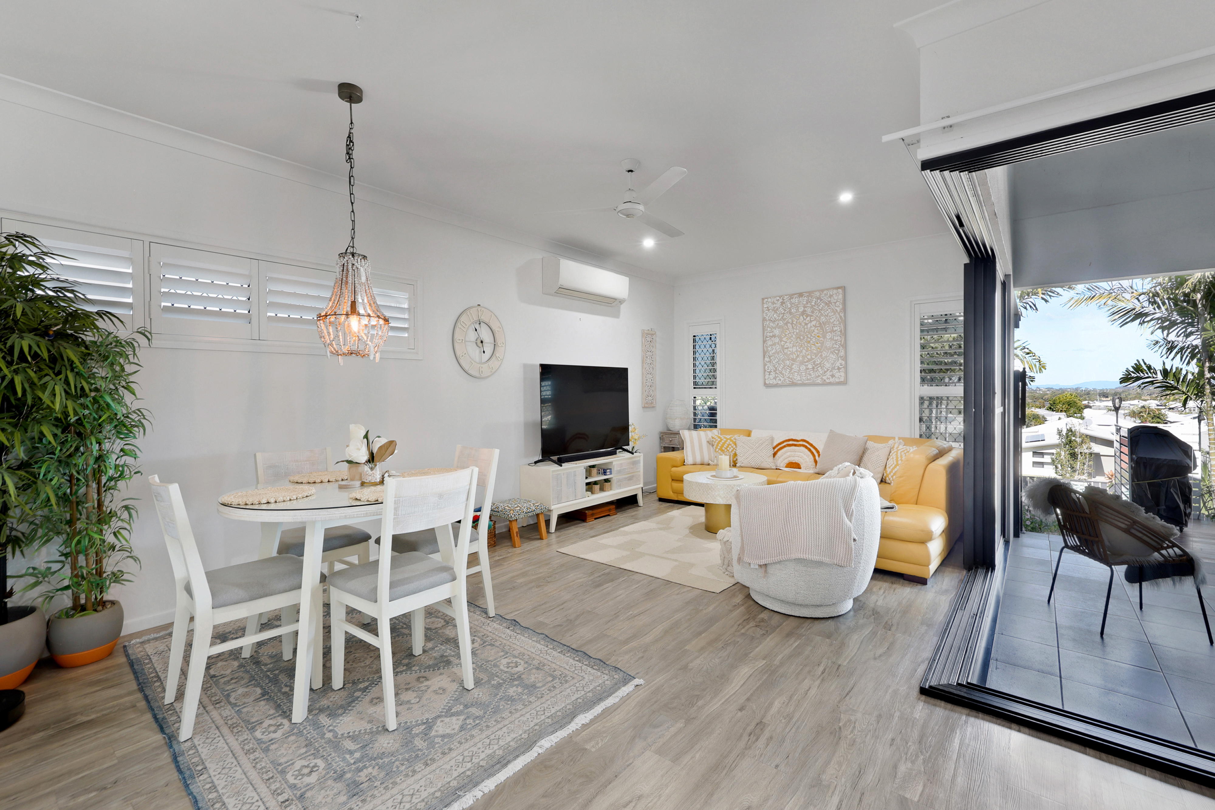 18 Azure Drive, Rural View - Thumbnail 5