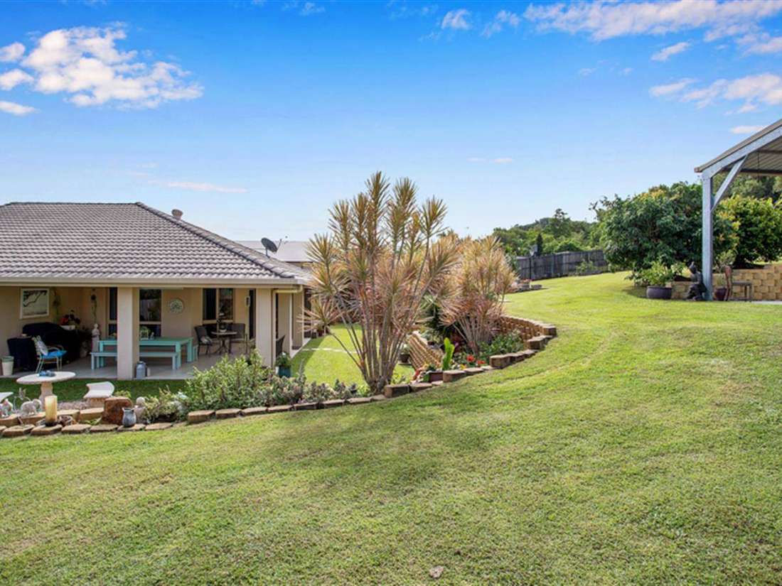 Property Sale at 42 Oxley Crescent, ERAKALA QLD, 4740 Explore