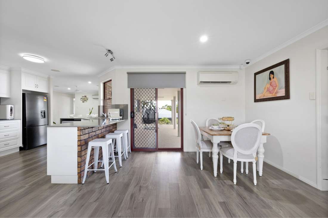 6 Sir Griffith Way, Rural View - Thumbnail 5