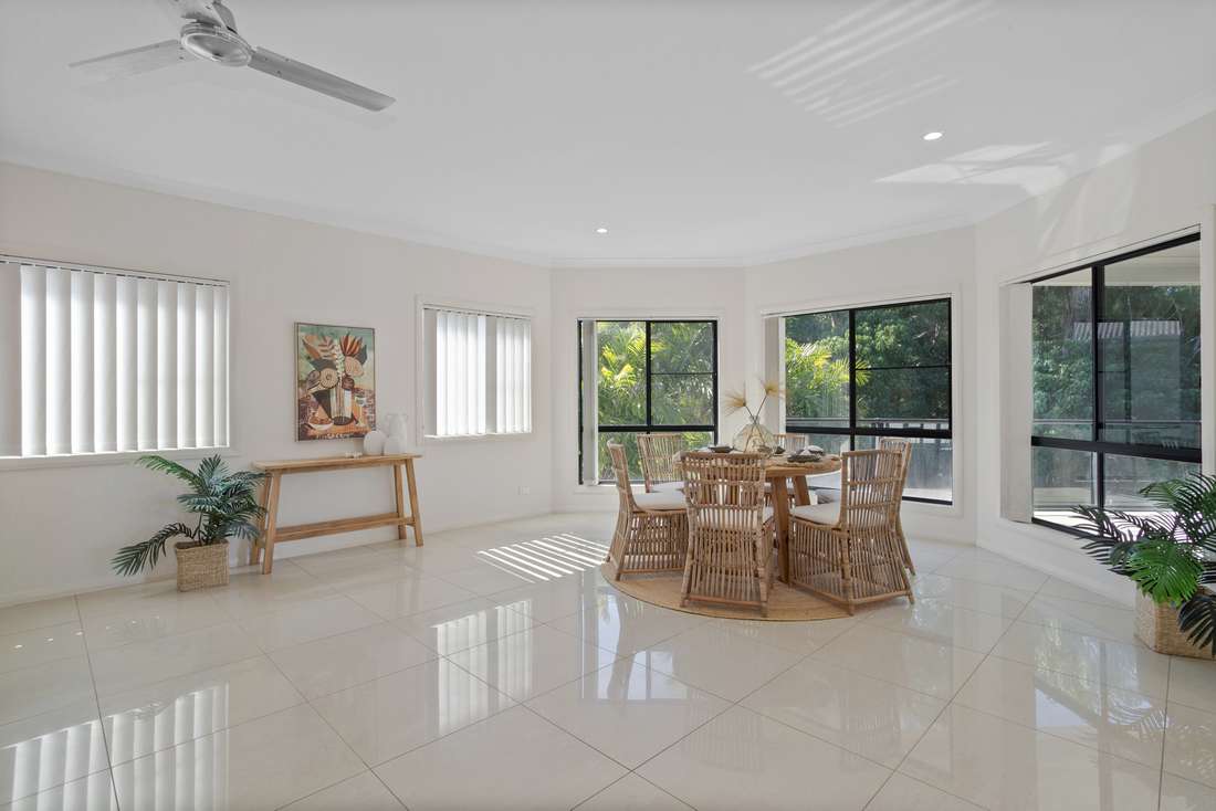 12 Seaside Place, Blacks Beach - Thumbnail 5