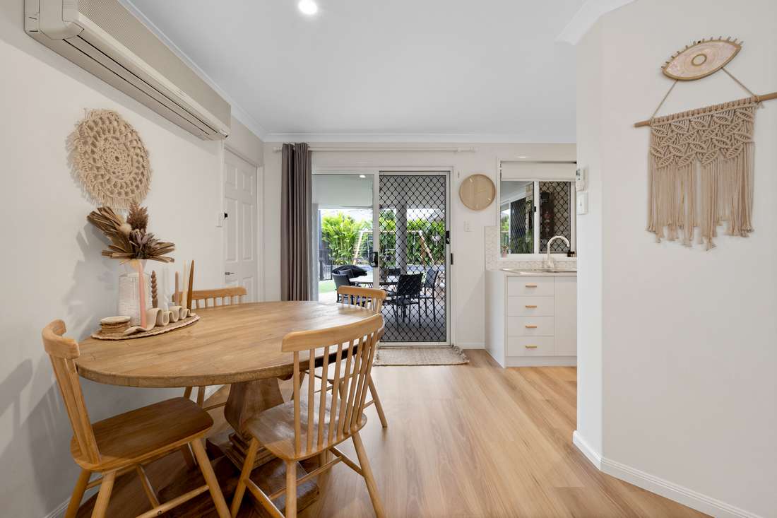 5 Sir Griffith Way, Rural View - Thumbnail 6