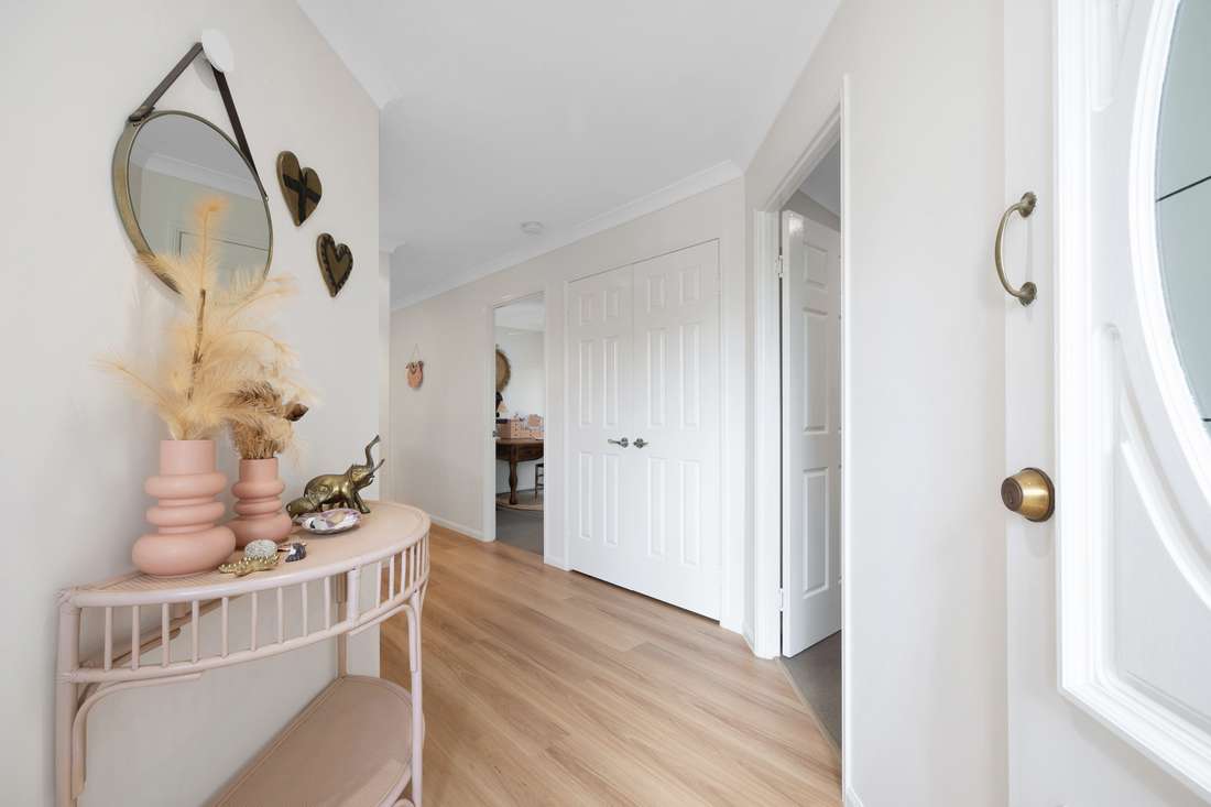 5 Sir Griffith Way, Rural View - Thumbnail 2
