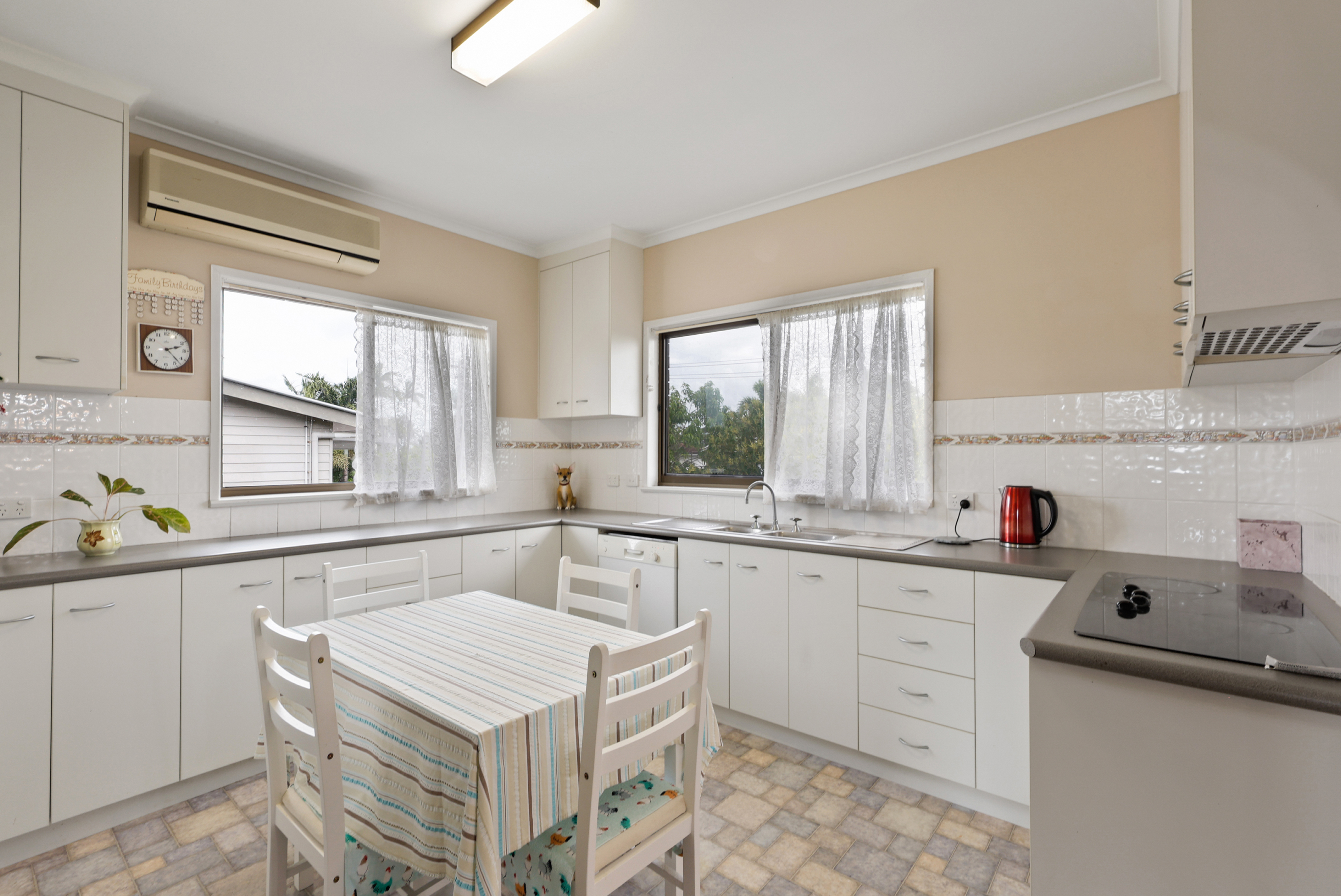 8 Nott Street, East Mackay - Thumbnail 3