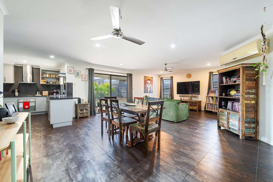 10 Crestview Crescent, Bucasia - Thumbnail 3
