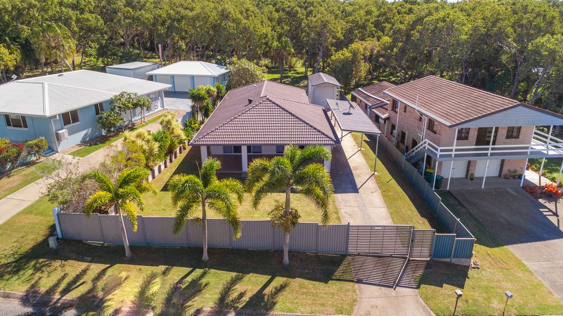 3 Hillside Drive