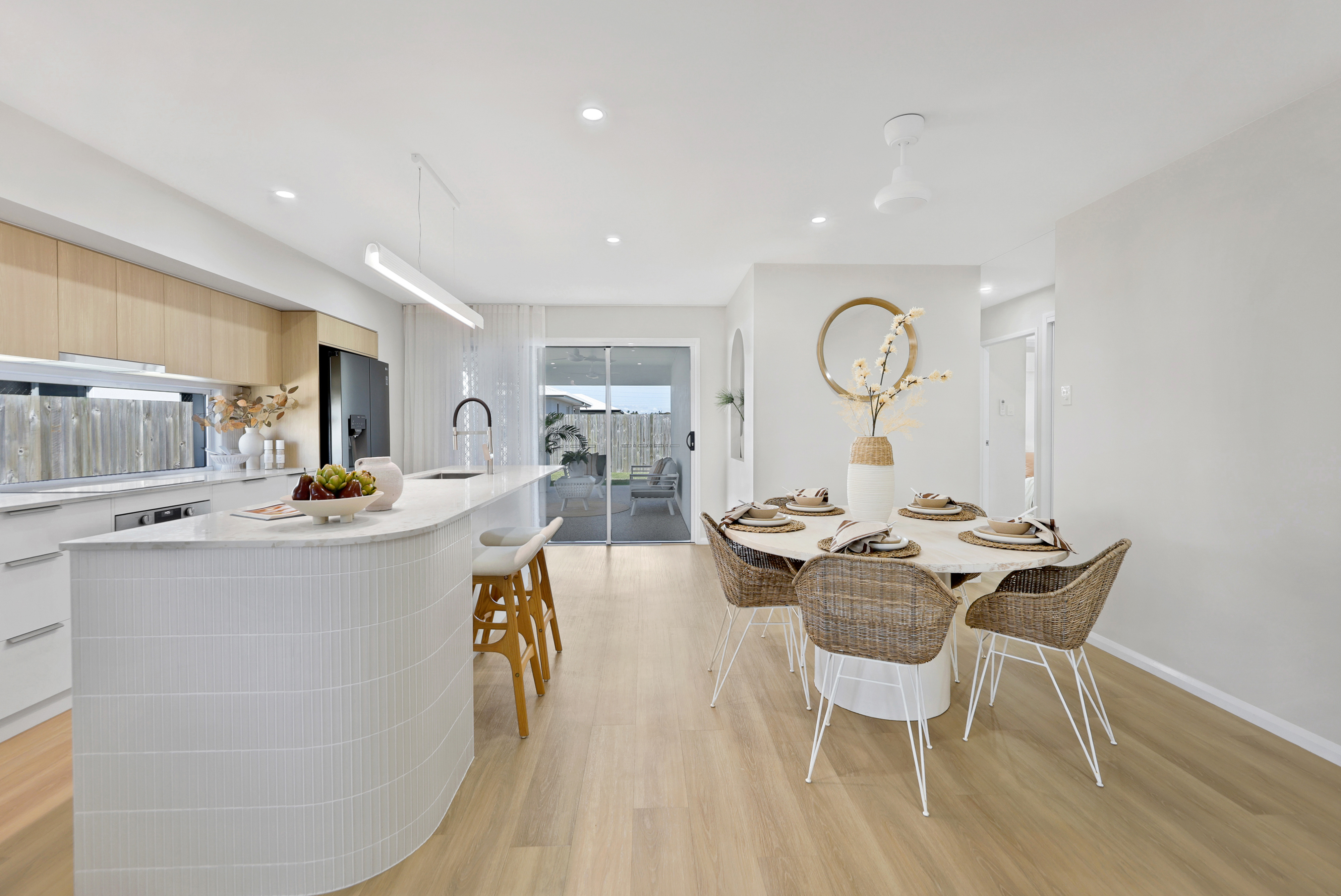 32 Regal Circuit, Beaconsfield - Thumbnail 3