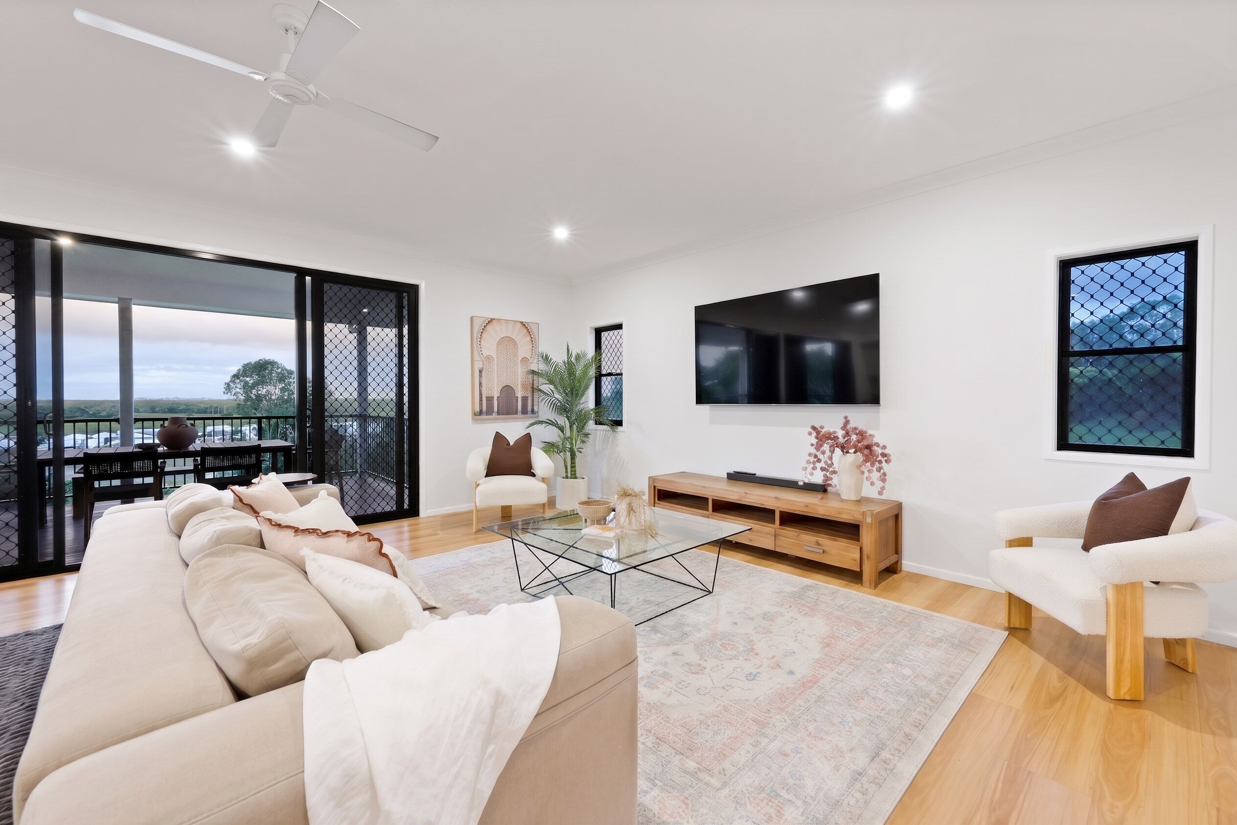 64 Shuttlewood Drive, Richmond - Thumbnail 8