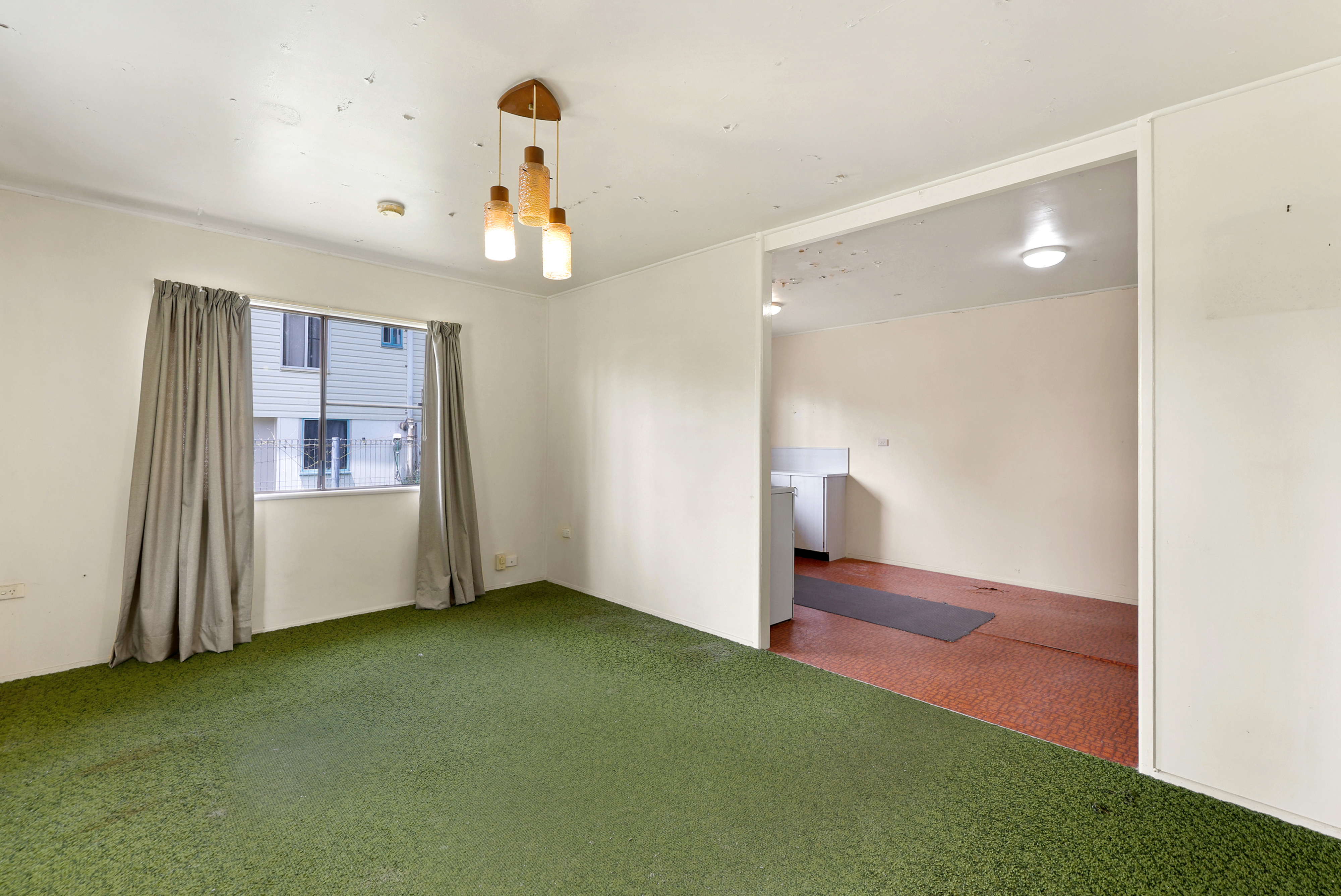 13 Kingfisher Street, Slade Point - Thumbnail 4