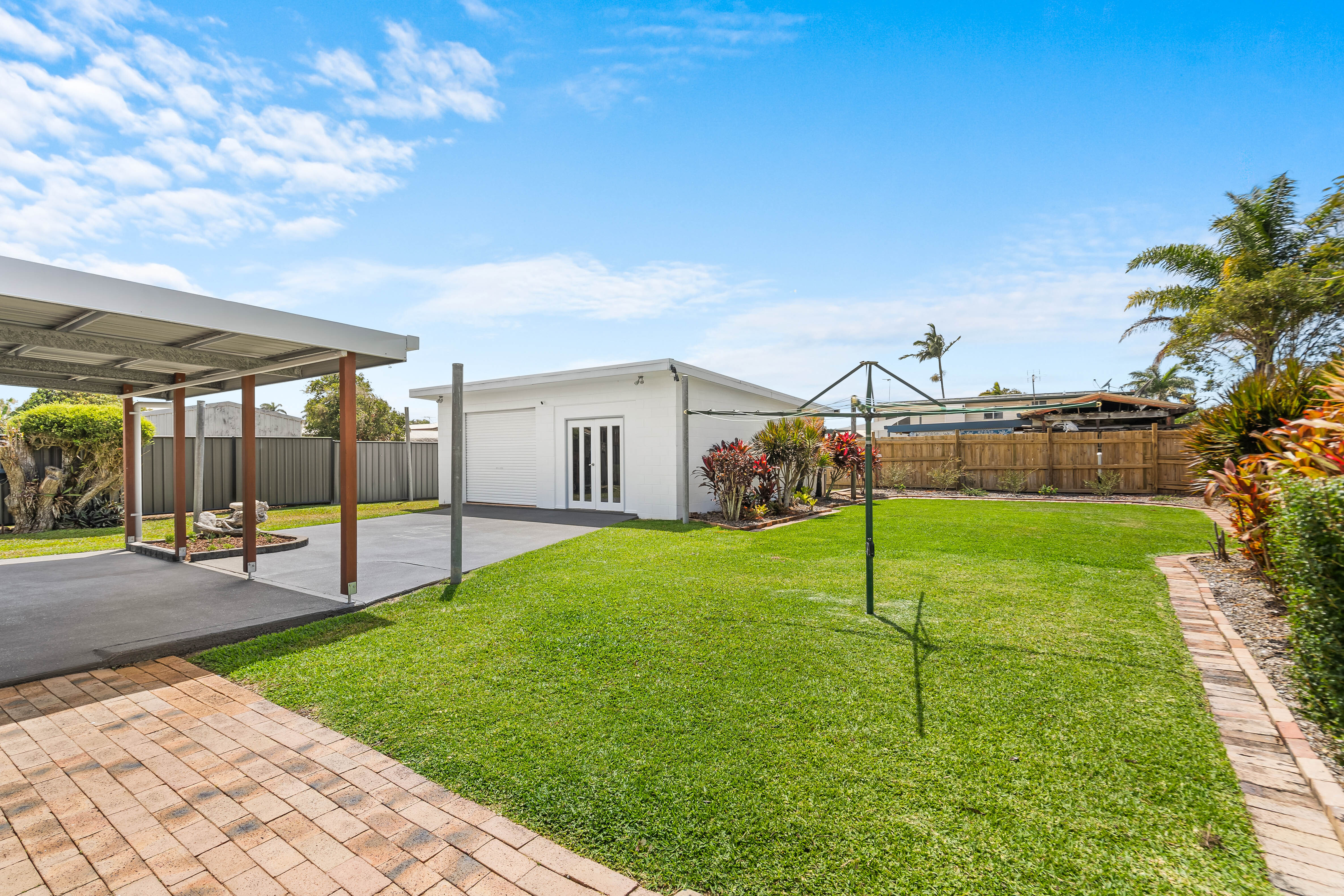 Photo 25 of 9 Elamang Street, South Mackay
