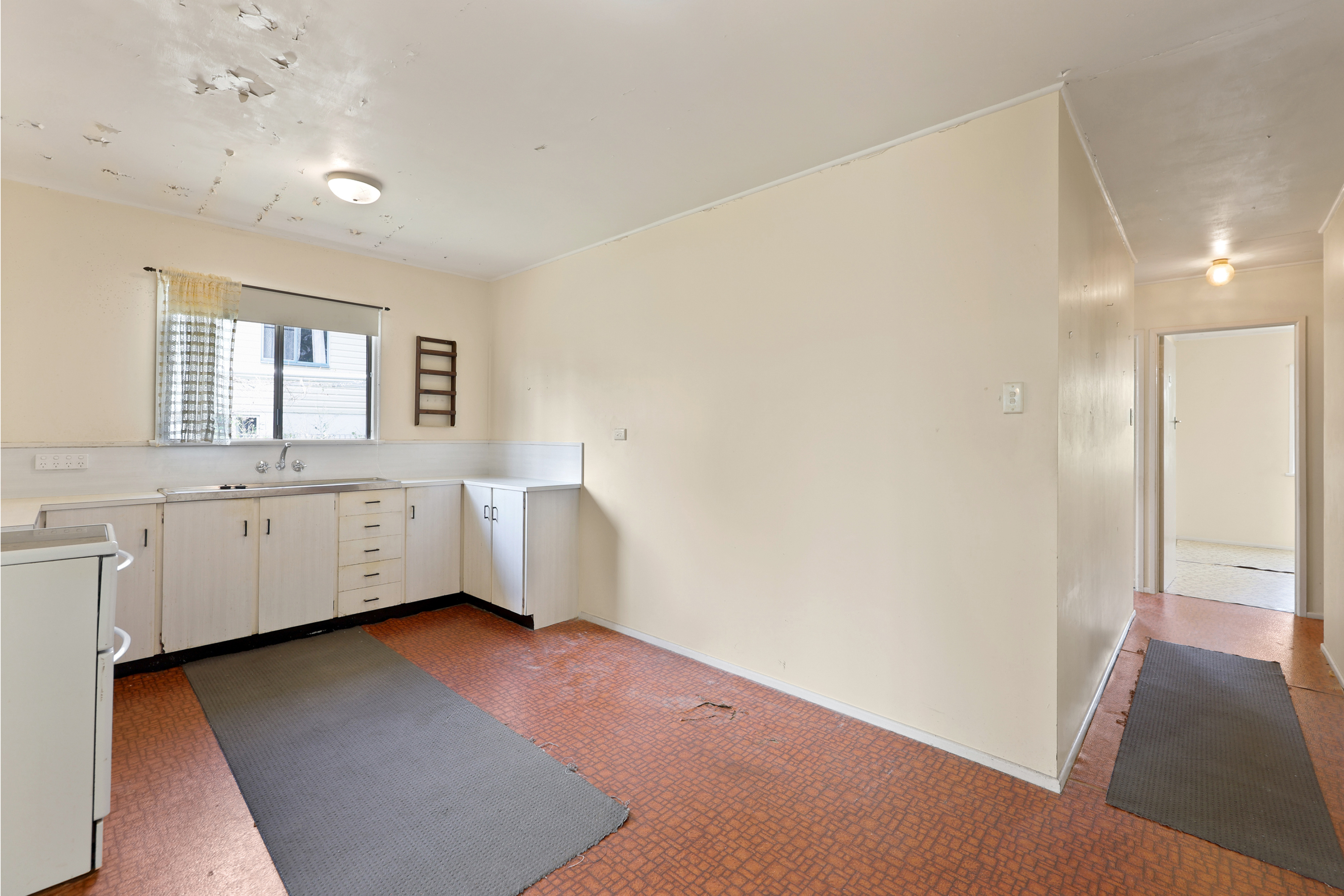 13 Kingfisher Street, Slade Point - Thumbnail 8