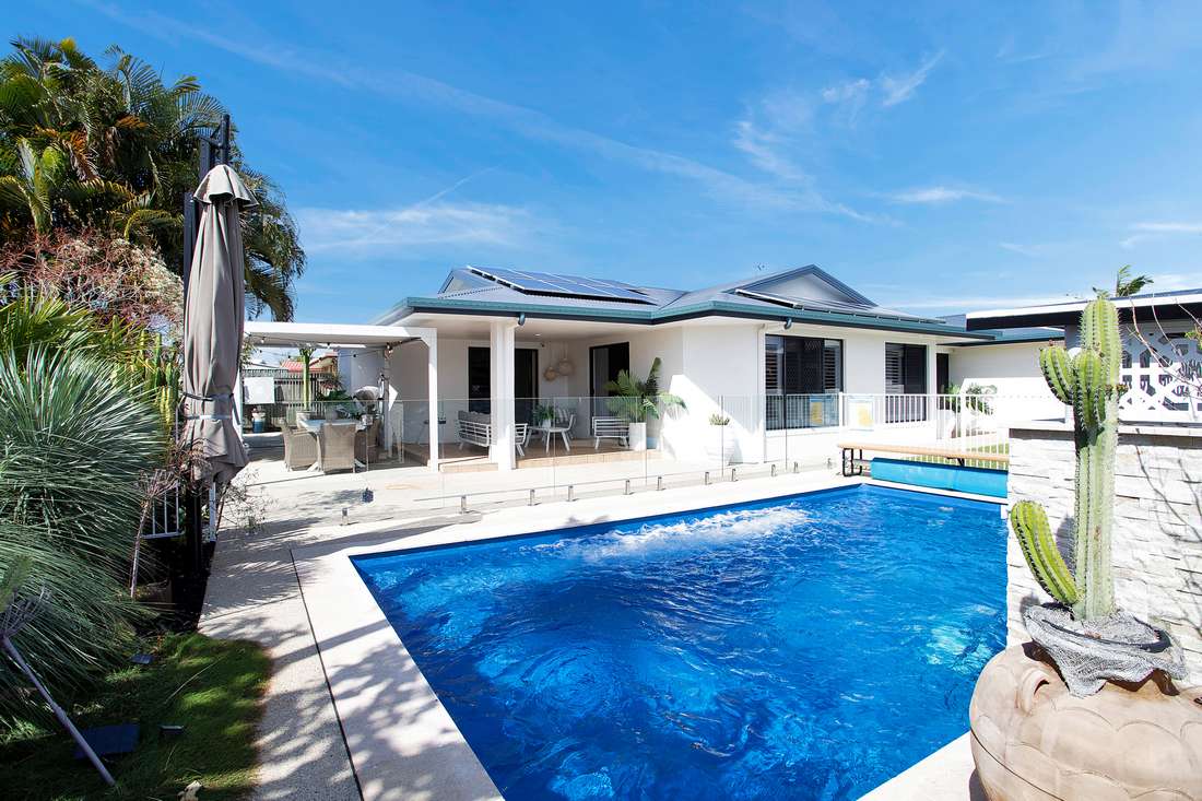 15 Oasis Drive