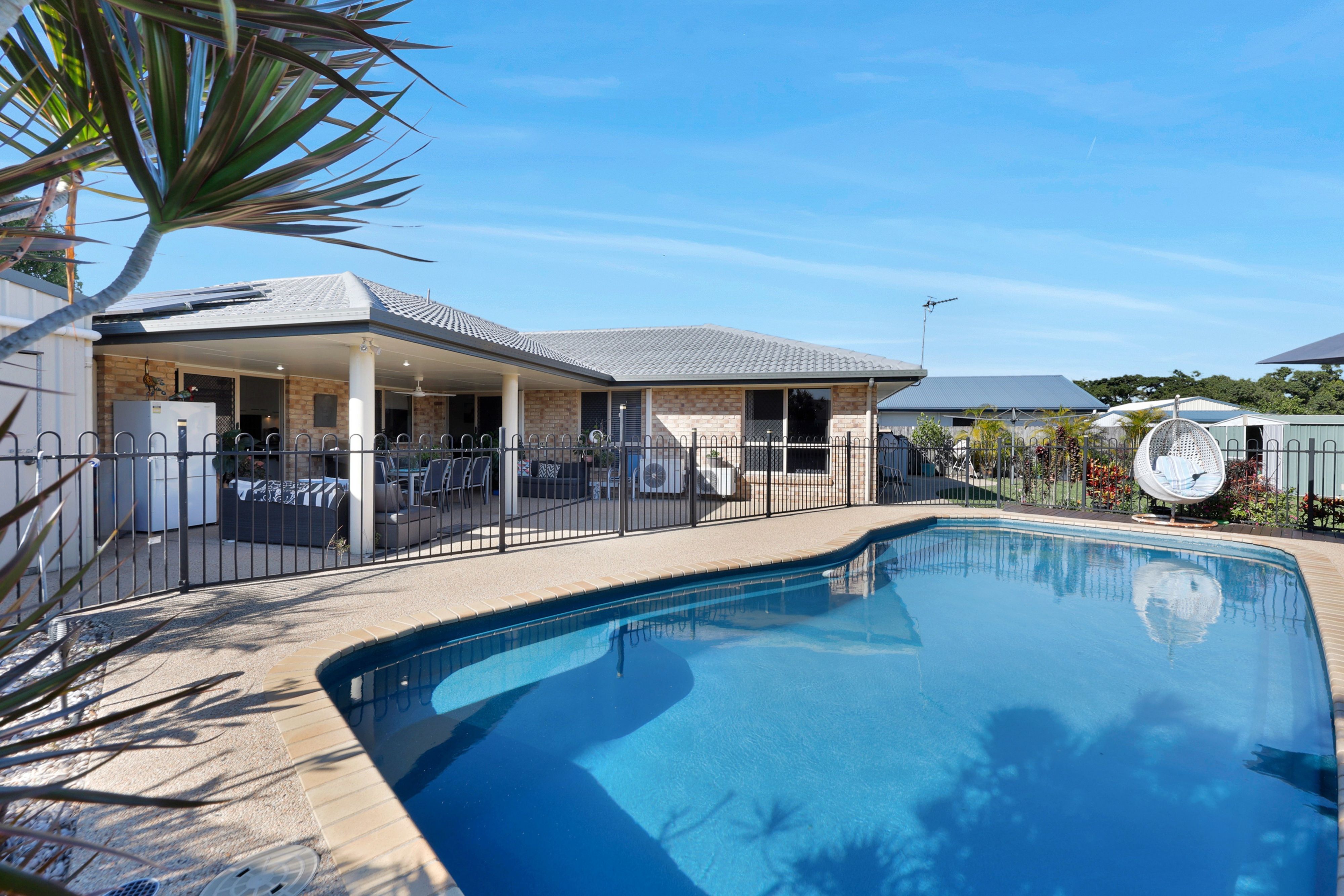 6 Hokins Court, Glenella - Image 1