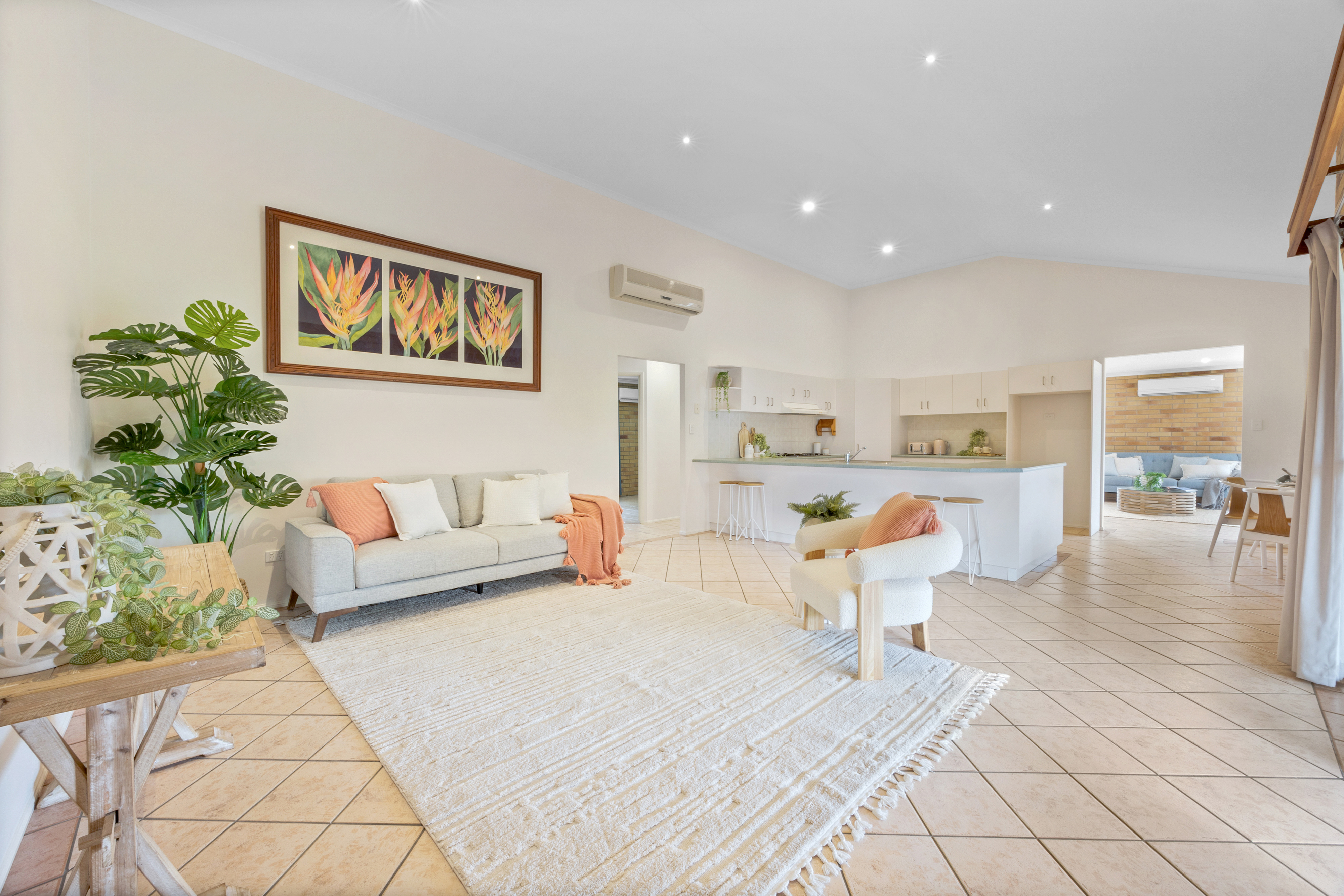 27 Theodore Crescent, Rural View - Thumbnail 2