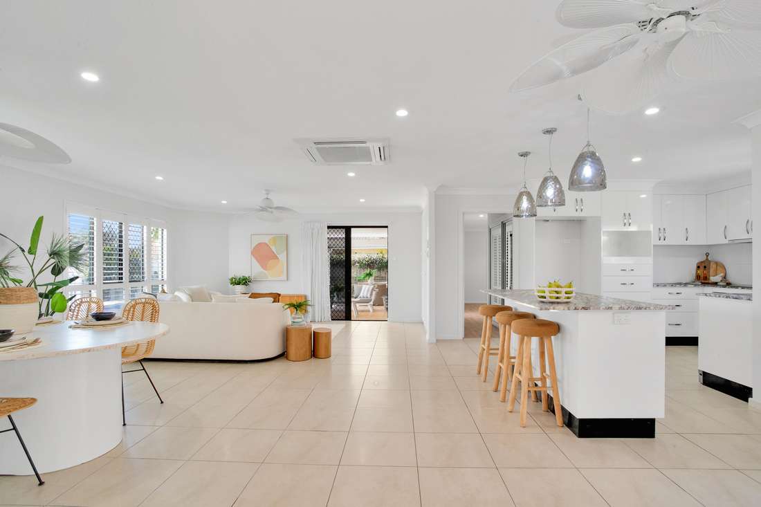 15 Oasis Drive, North Mackay - Thumbnail 2