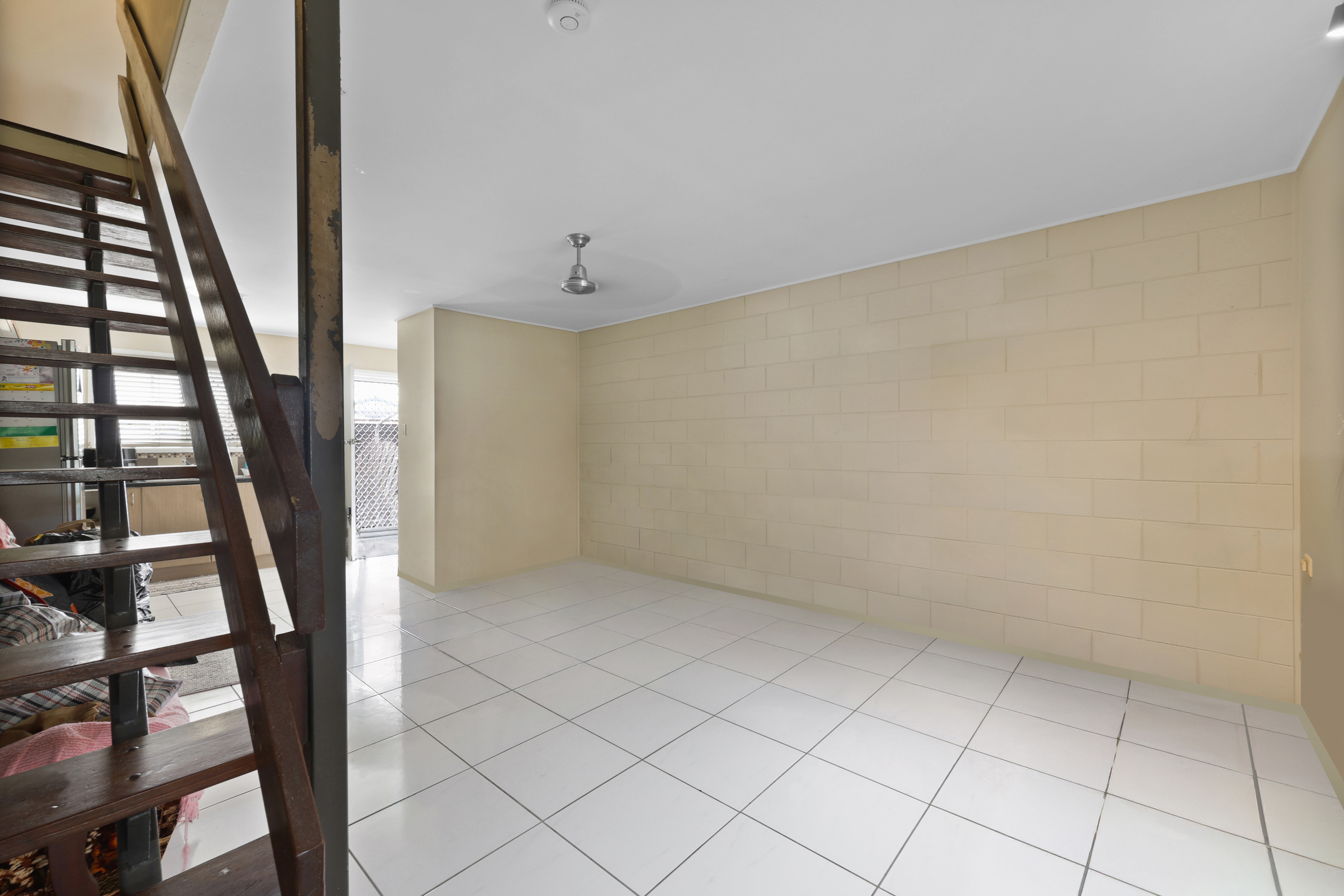 4/221 Evan Street, South Mackay - Thumbnail 3