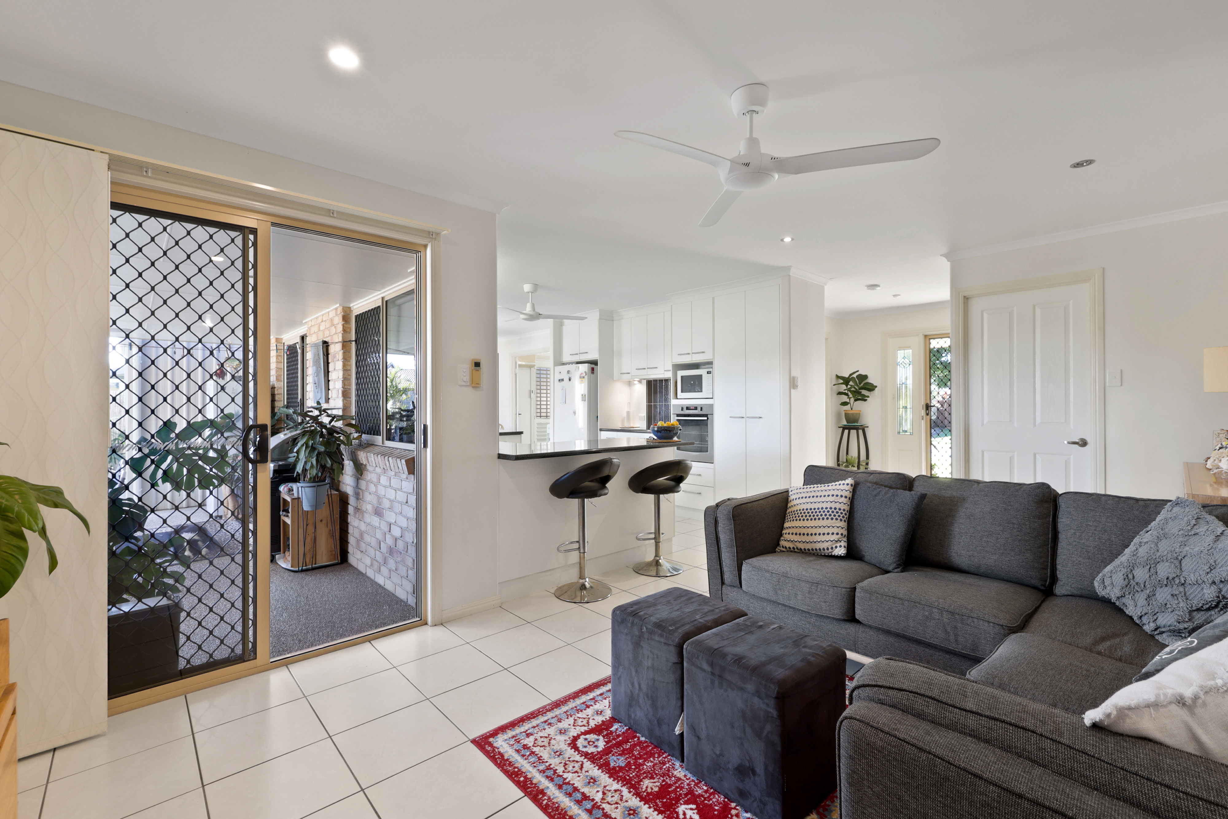 6 Hokins Court, Glenella - Thumbnail 8