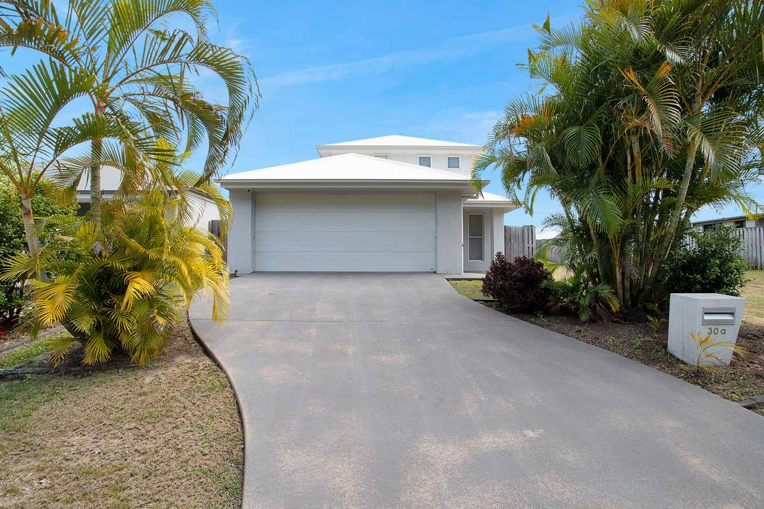 30a Newport Parade, Blacks Beach - Thumbnail 2