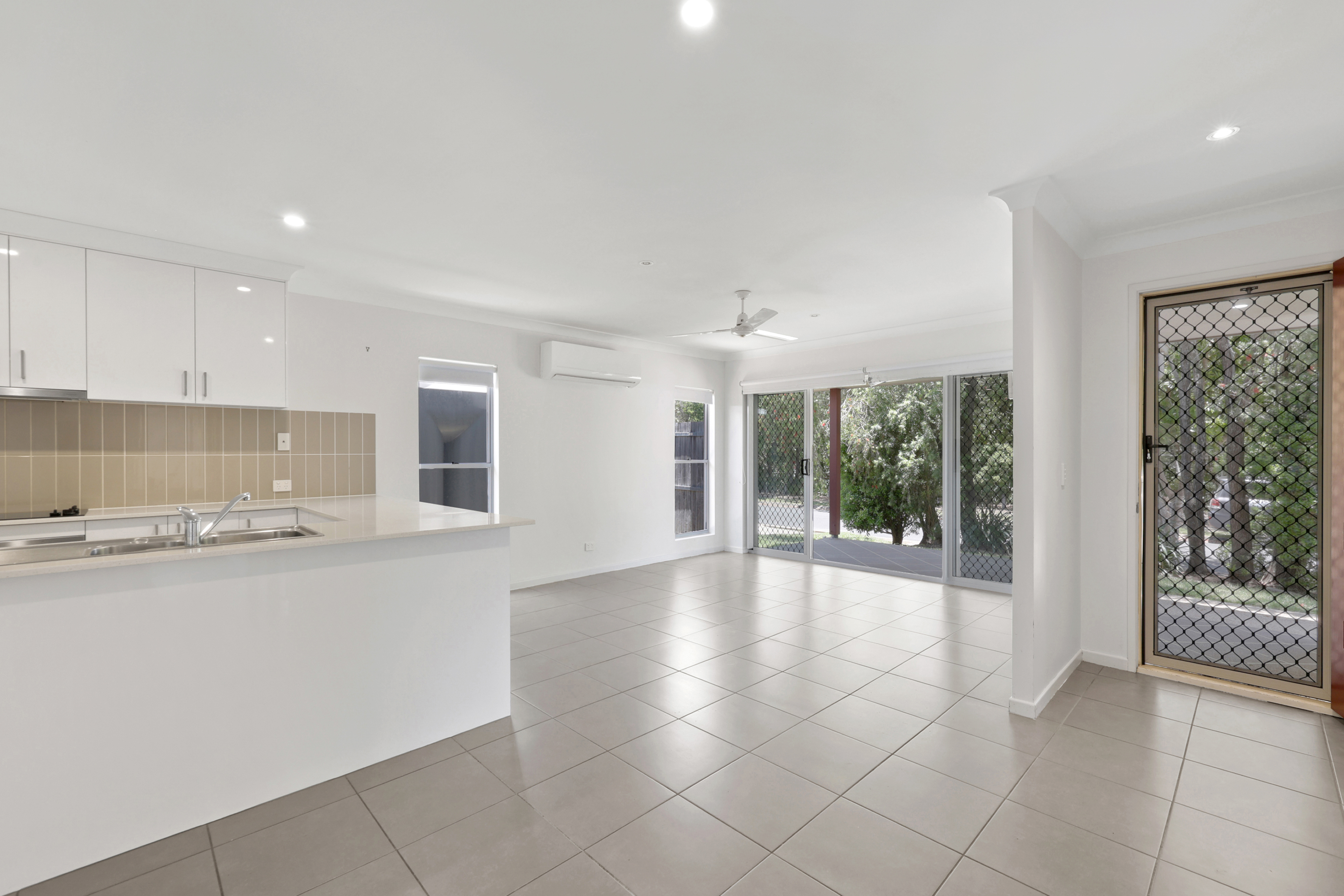 1/29 Narrabeen Street, Blacks Beach - Thumbnail 2