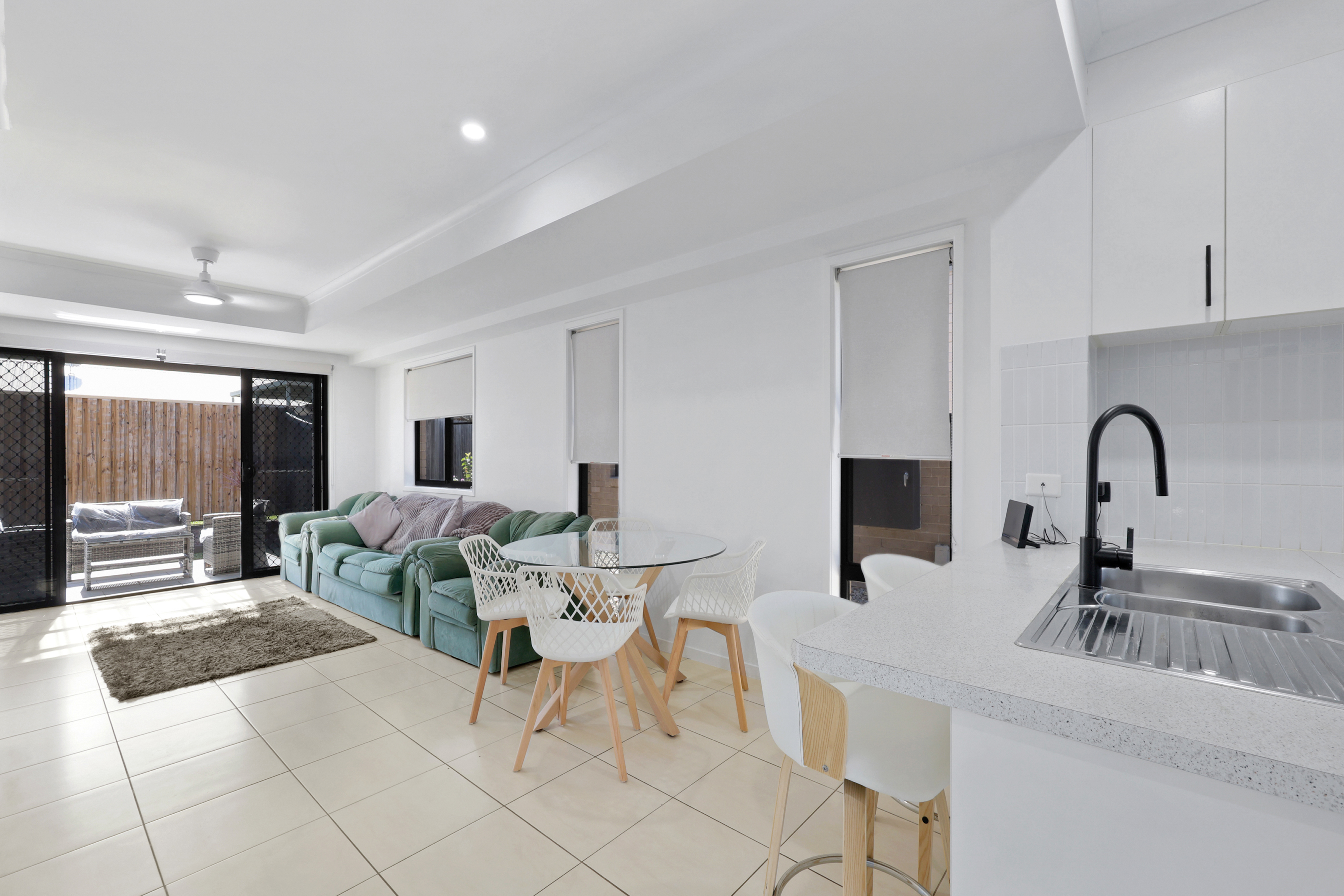 6/7 Bilgola Place, Blacks Beach - Image 1