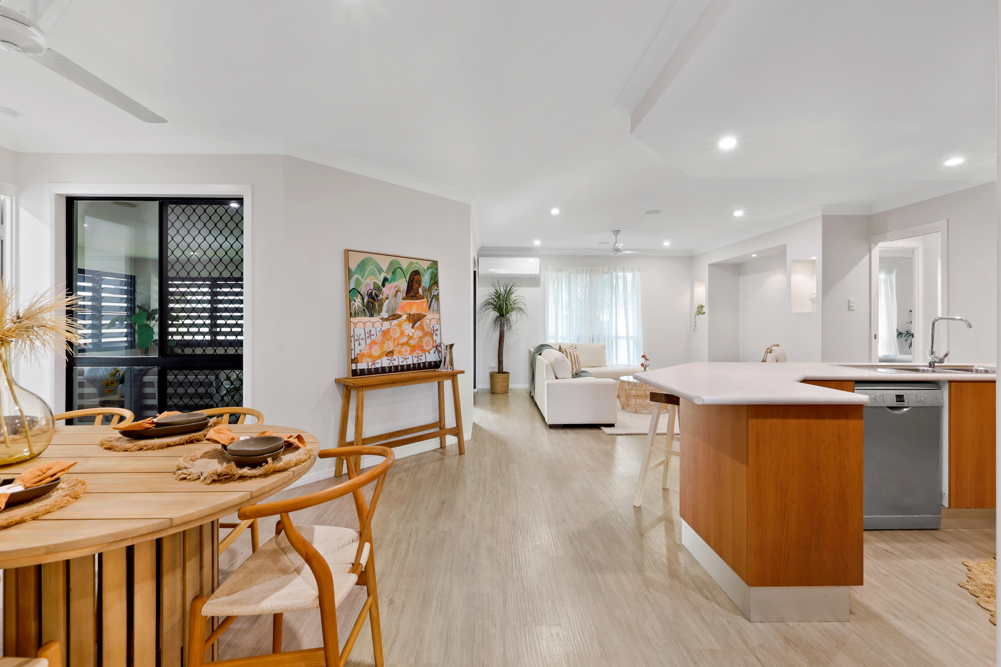 12 Gingham Street, Glenella - Thumbnail 3