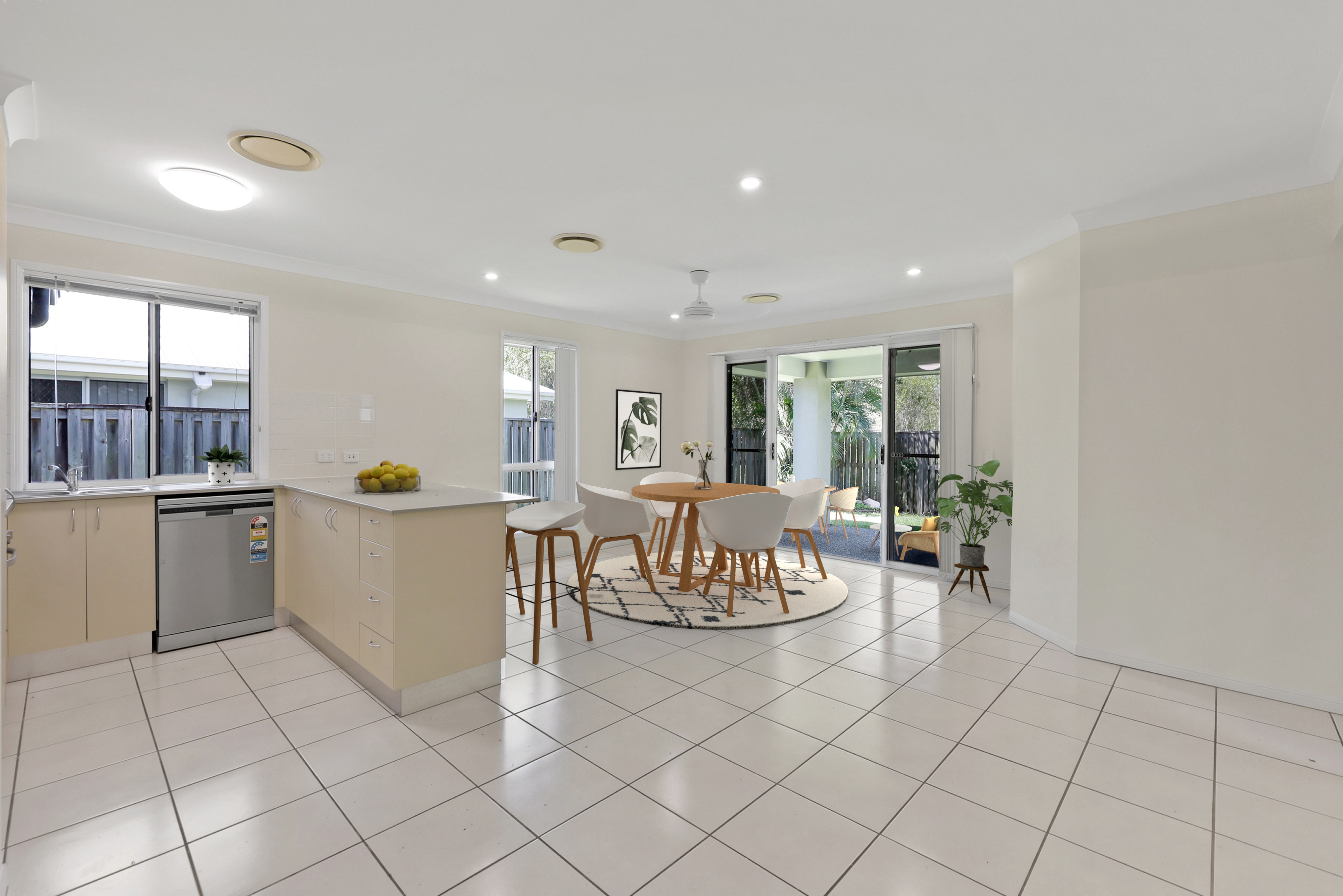 59 Newport Parade, Blacks Beach - Thumbnail 2