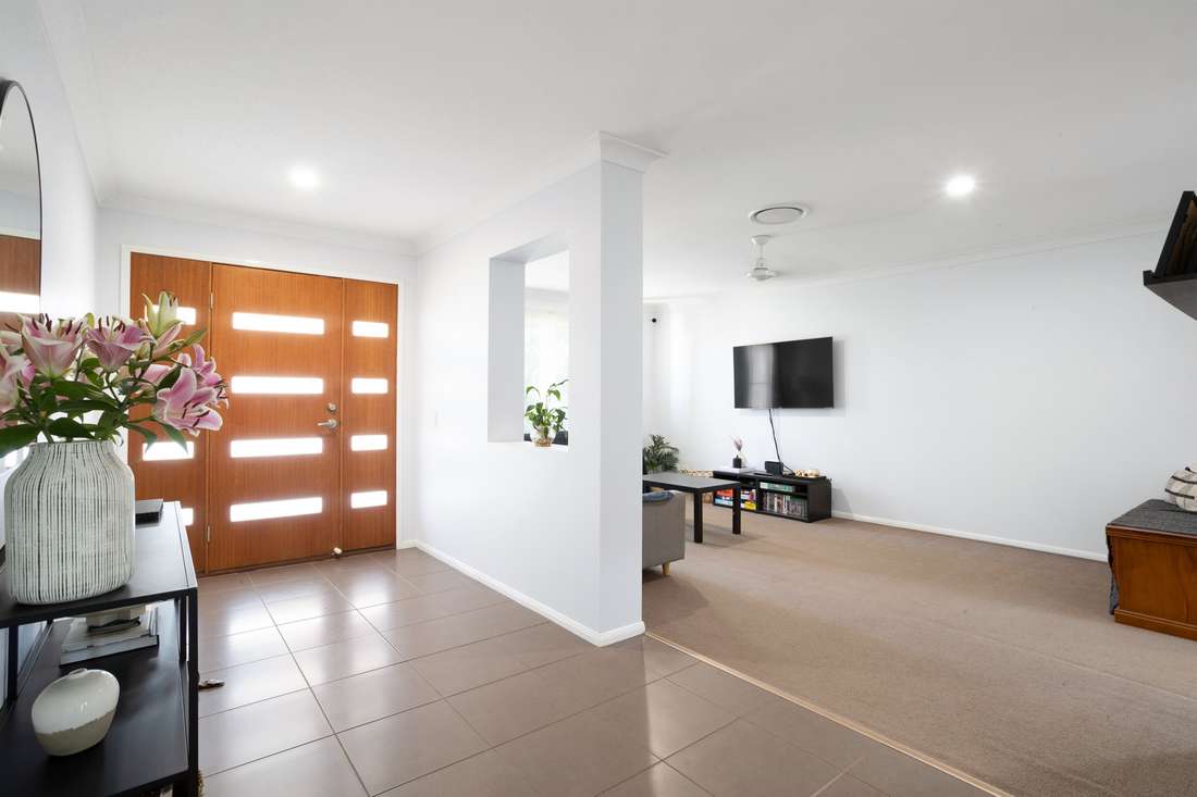 54 Whitehaven Drive, Blacks Beach - Thumbnail 5