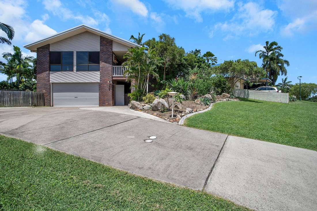 25 Danastas Avenue