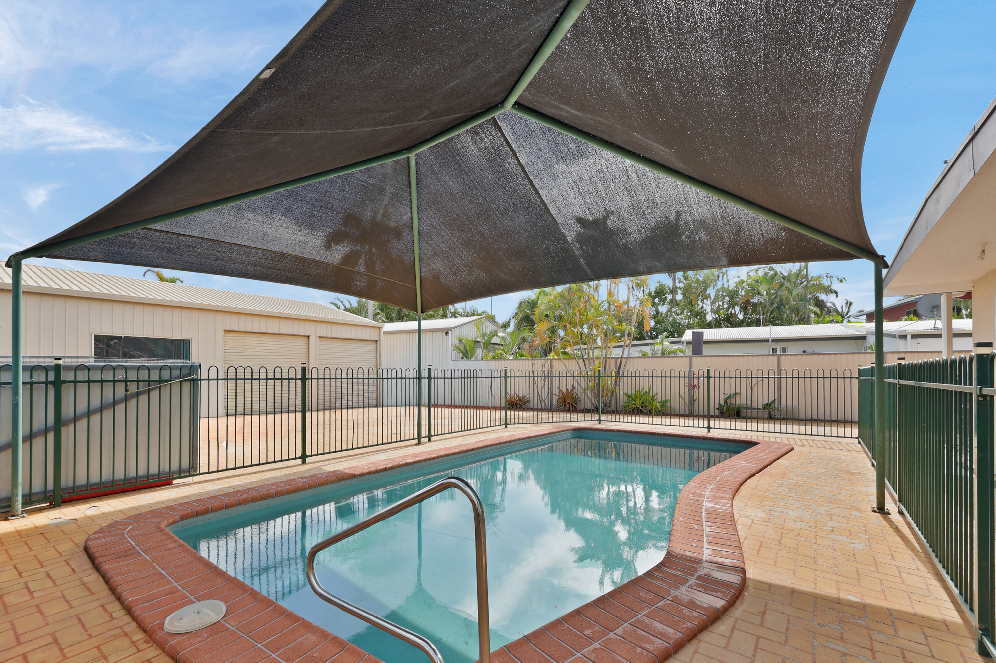 9 Bourke Street, Blacks Beach - Thumbnail 3