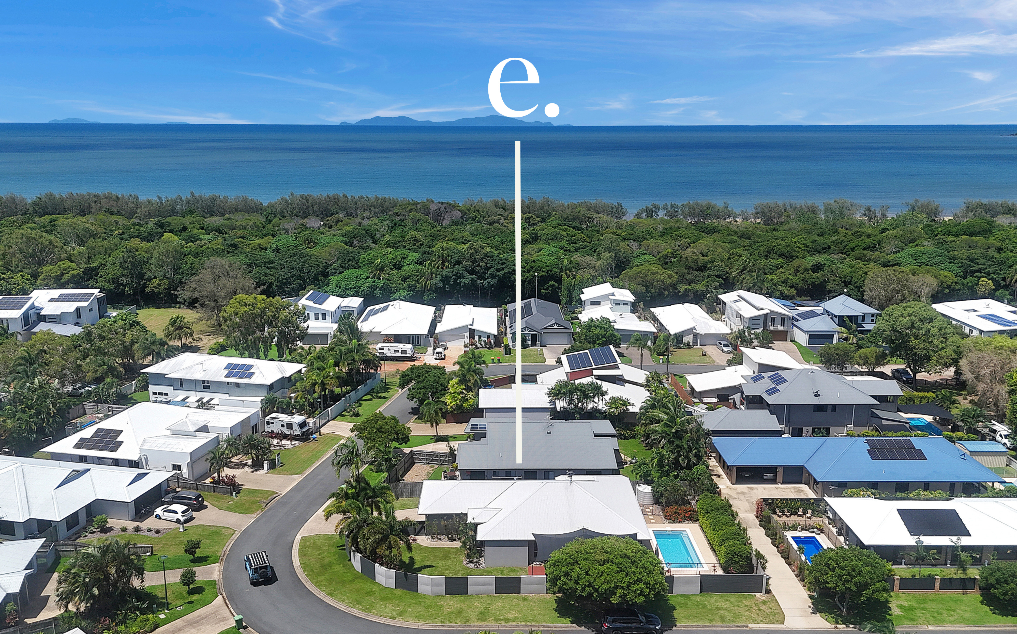 10 Corella Way, Blacks Beach - Thumbnail 2