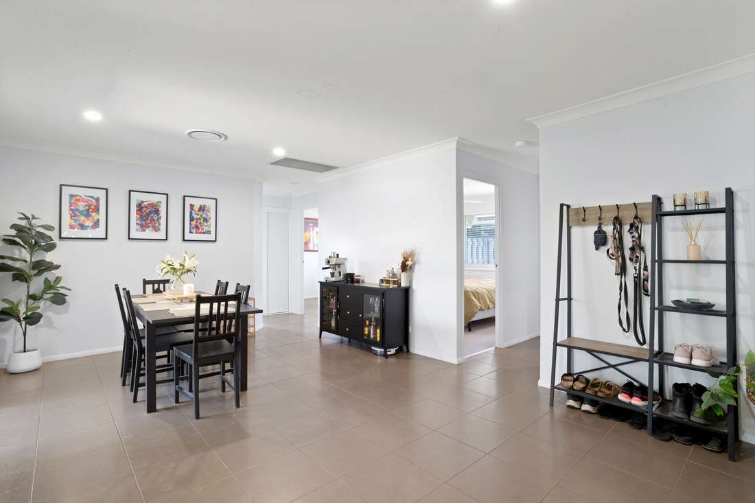 54 Whitehaven Drive, Blacks Beach - Thumbnail 8