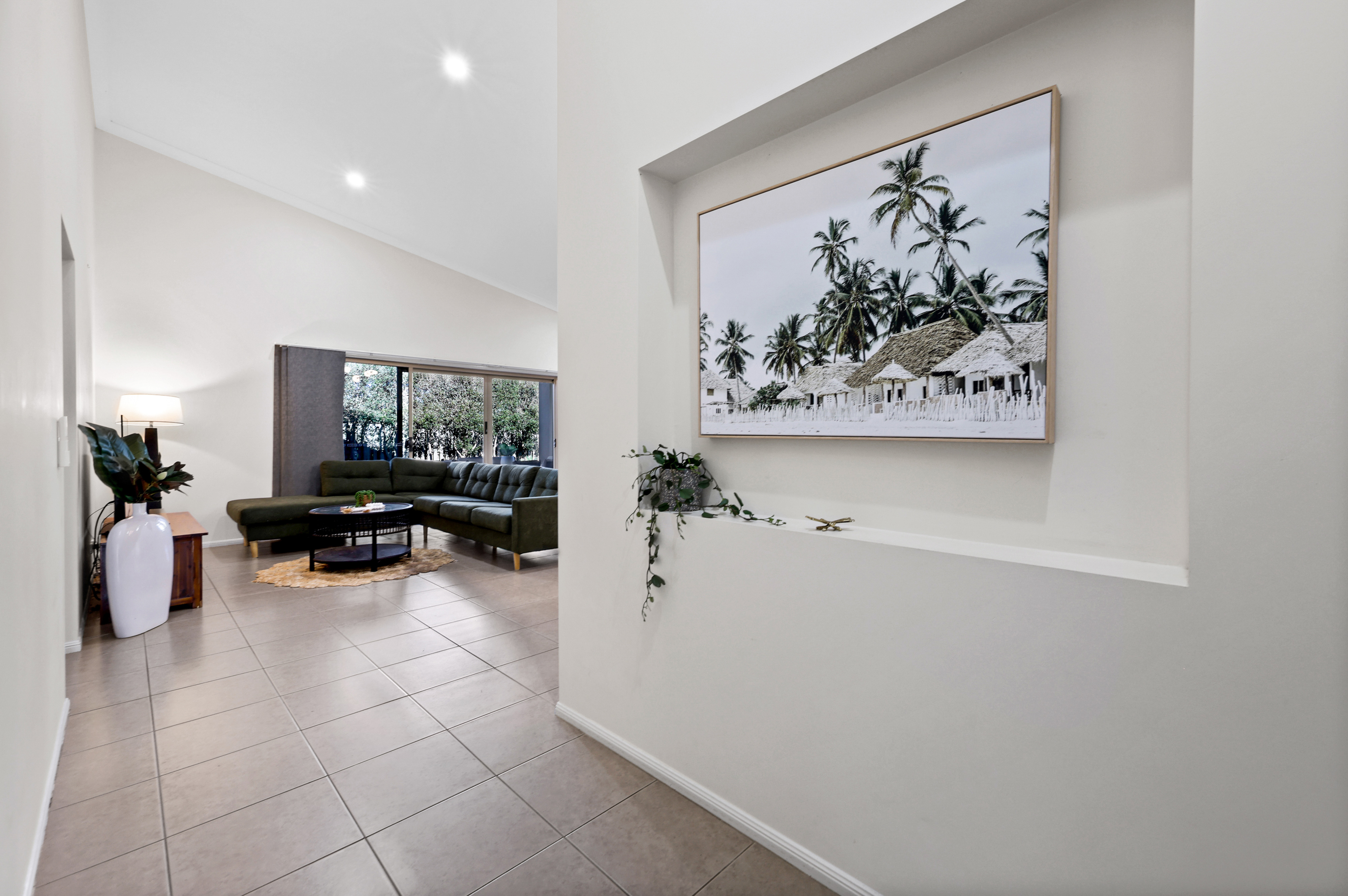 34 Whitehaven Drive, Blacks Beach - Thumbnail 6