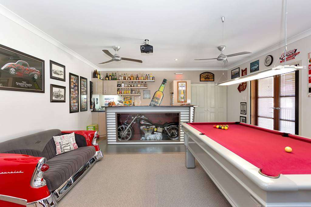 13 Denham Crescent