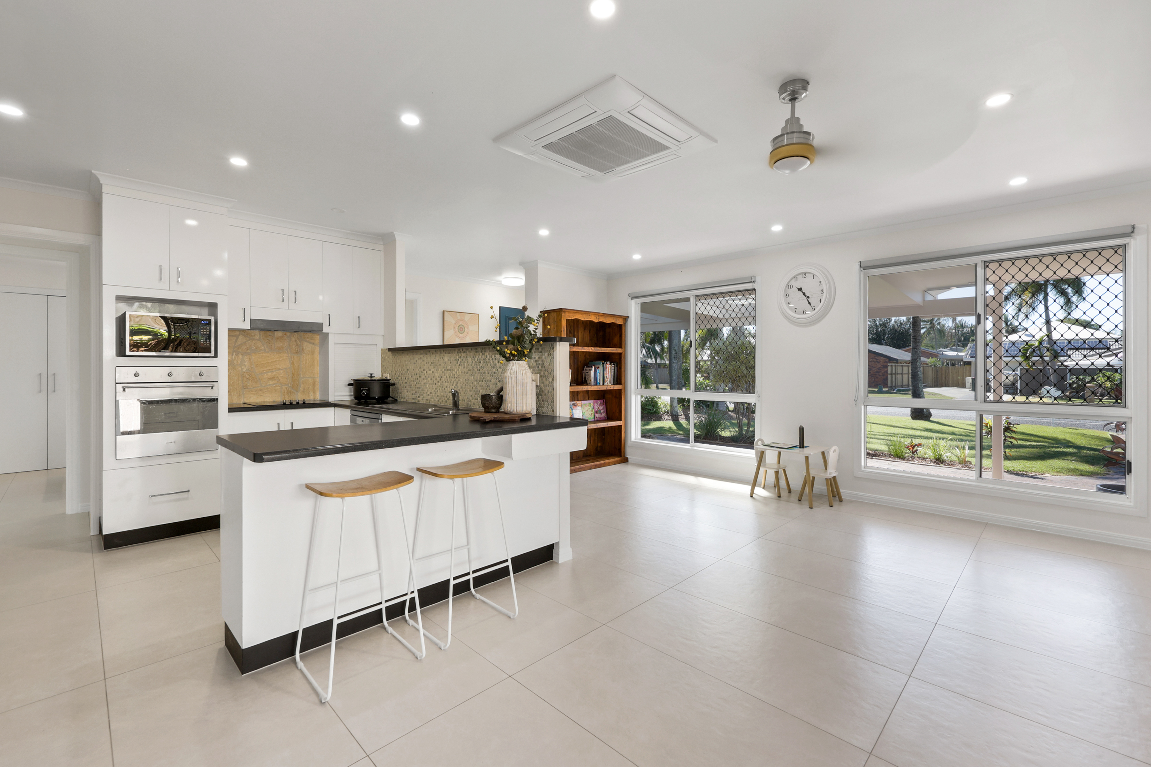 48 Pacific Drive, Blacks Beach - Thumbnail 2