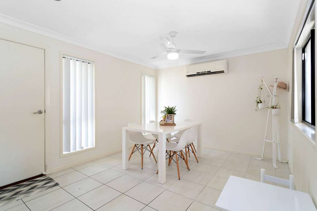 21 Newport Parade, Blacks Beach - Thumbnail 4