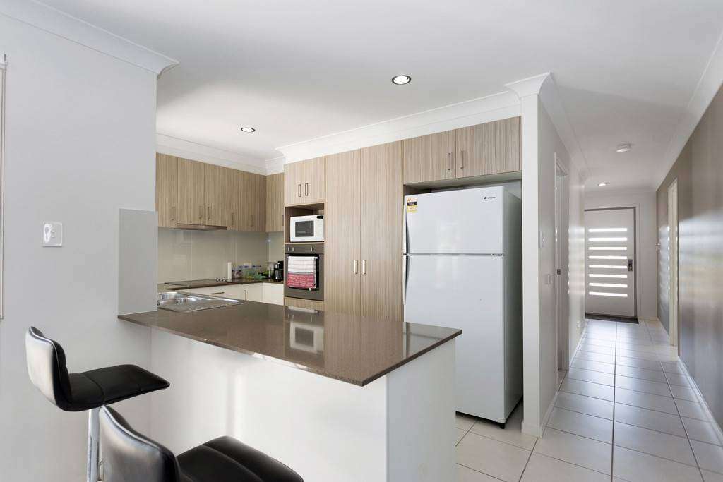 1/58 Donovan Street, Blacks Beach - Thumbnail 2