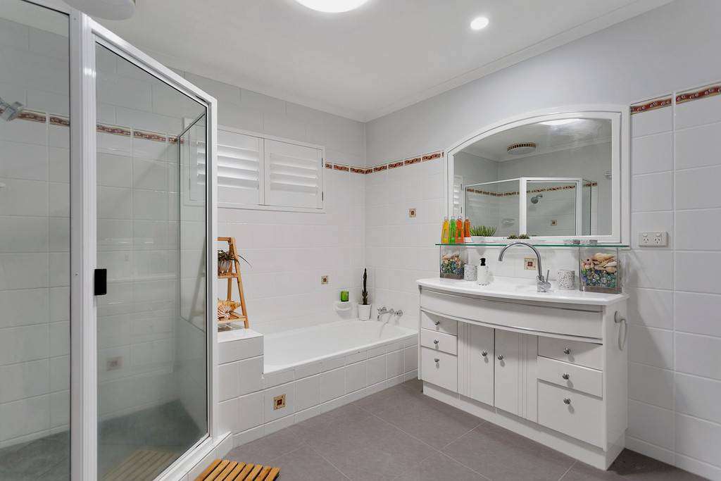 22 Dampier Drive, Andergrove - Thumbnail 8
