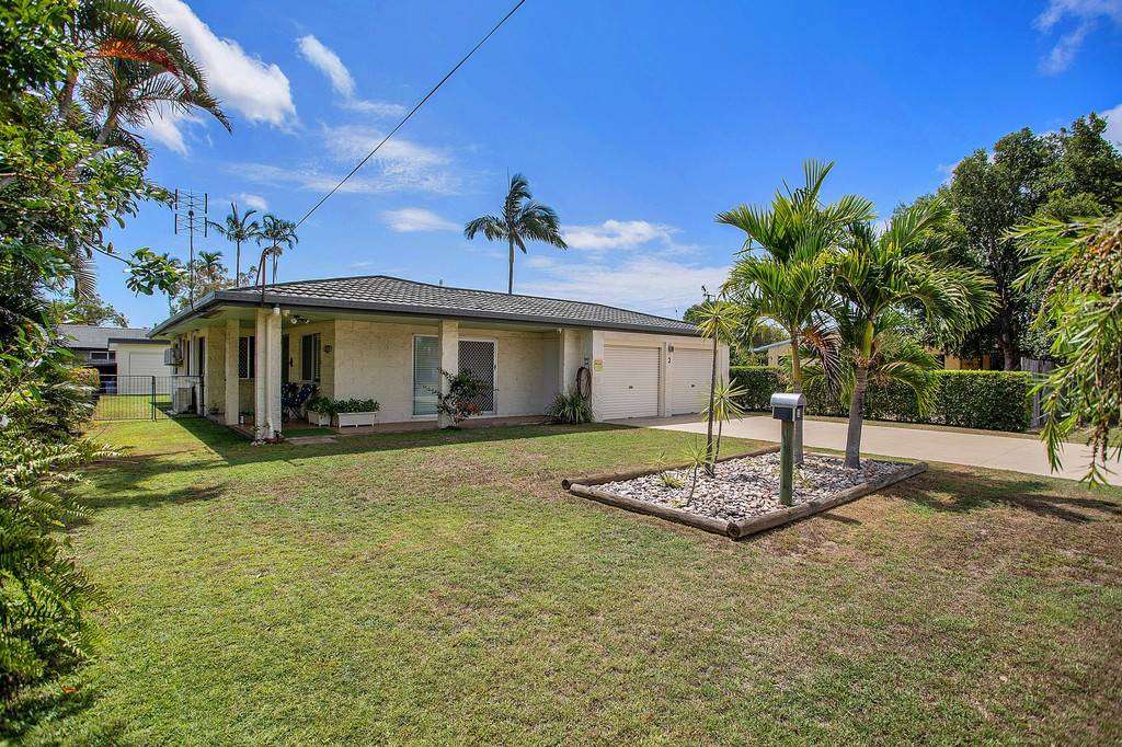 2 Dampier Drive