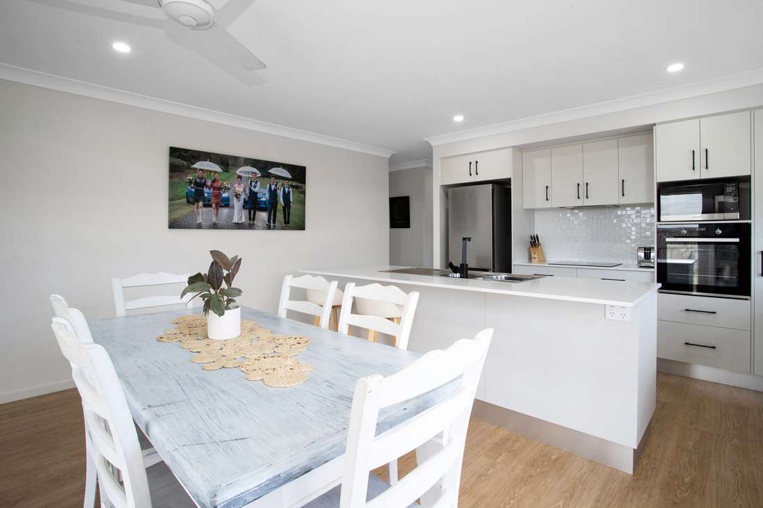 10 Coot Street, Rural View - Thumbnail 4