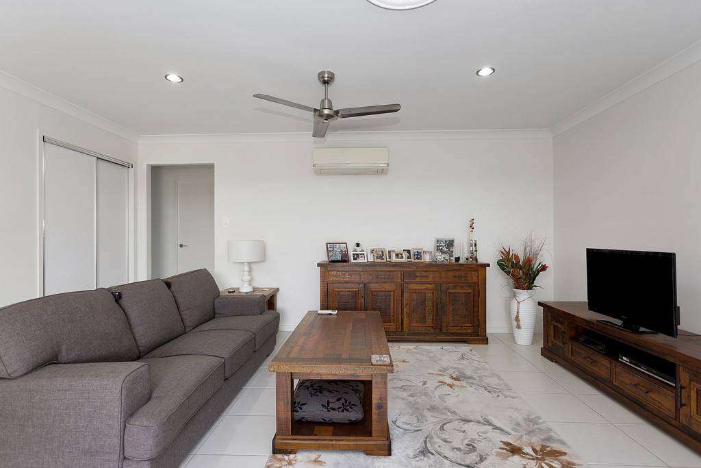1/58 Donovan Street, Blacks Beach - Thumbnail 3