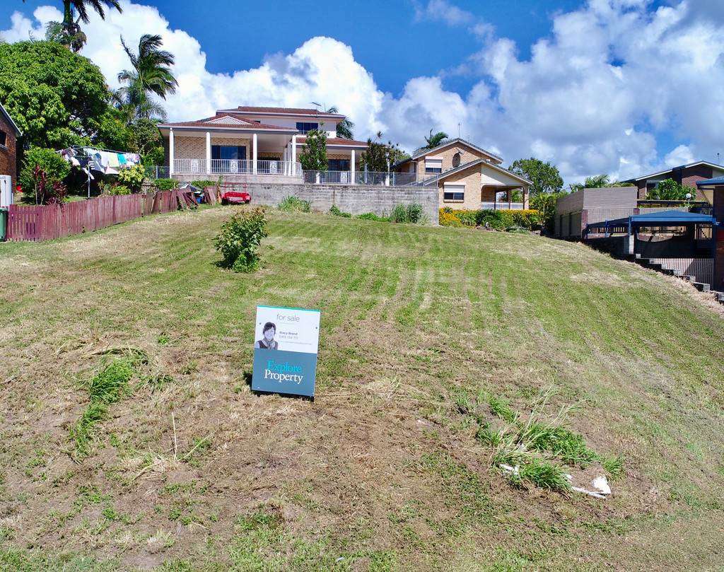 11 Outlook Crescent, Mount Pleasant - Thumbnail 2