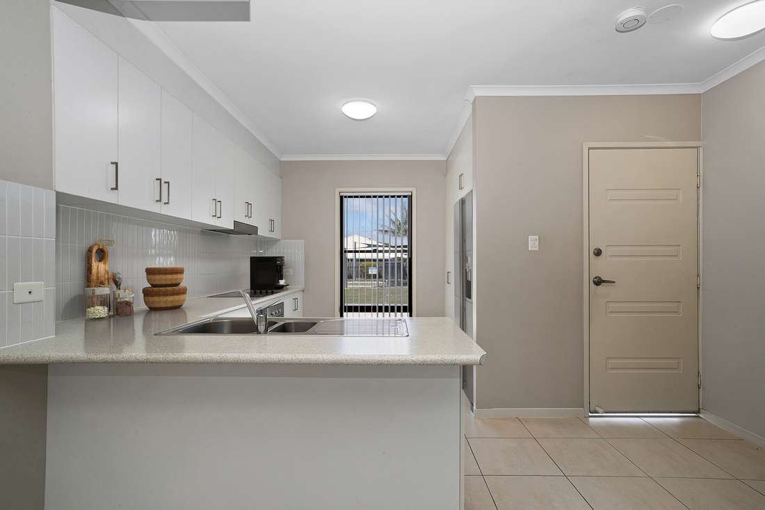 9/7 Bilgola Place, Blacks Beach - Thumbnail 3