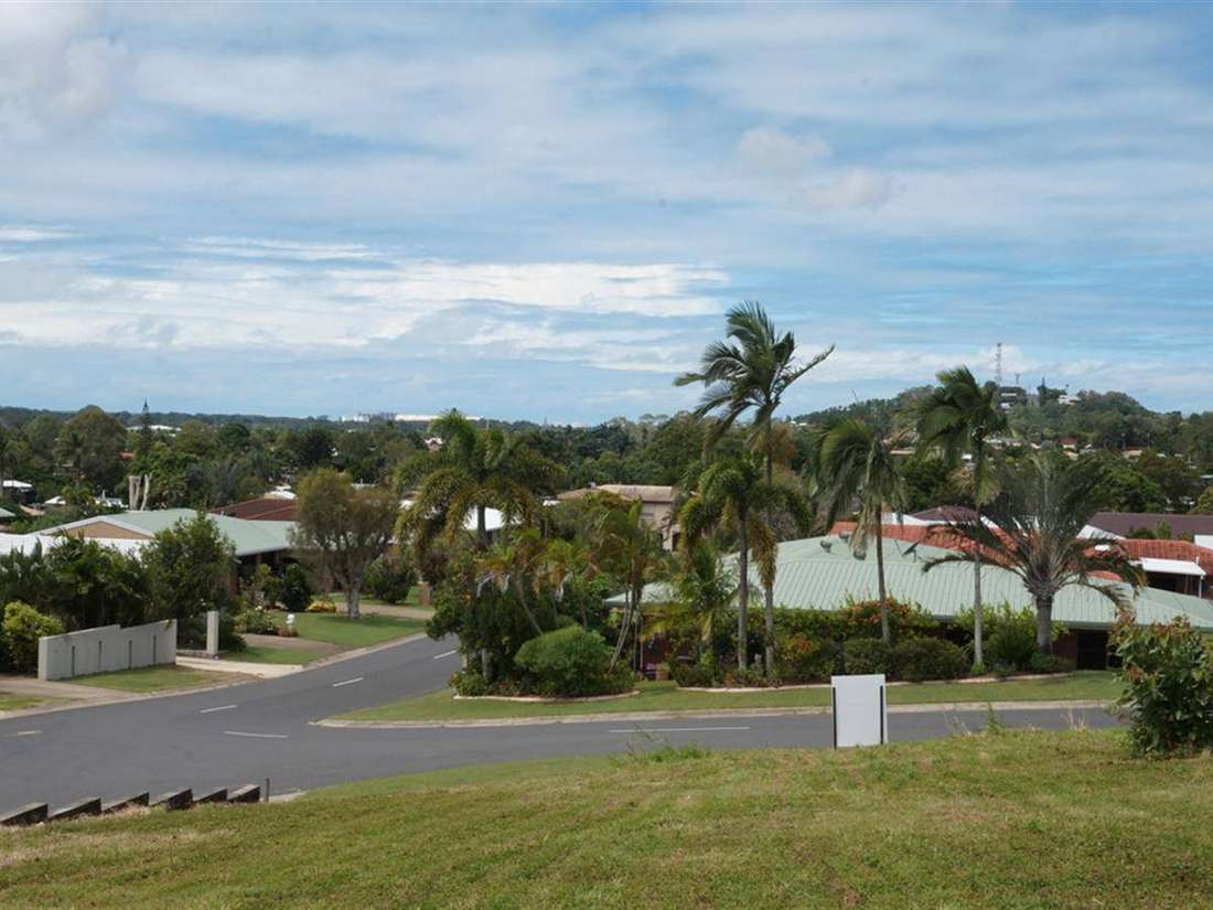 Property Sale at 11 Outlook Crescent, MOUNT PLEASANT QLD, 4740