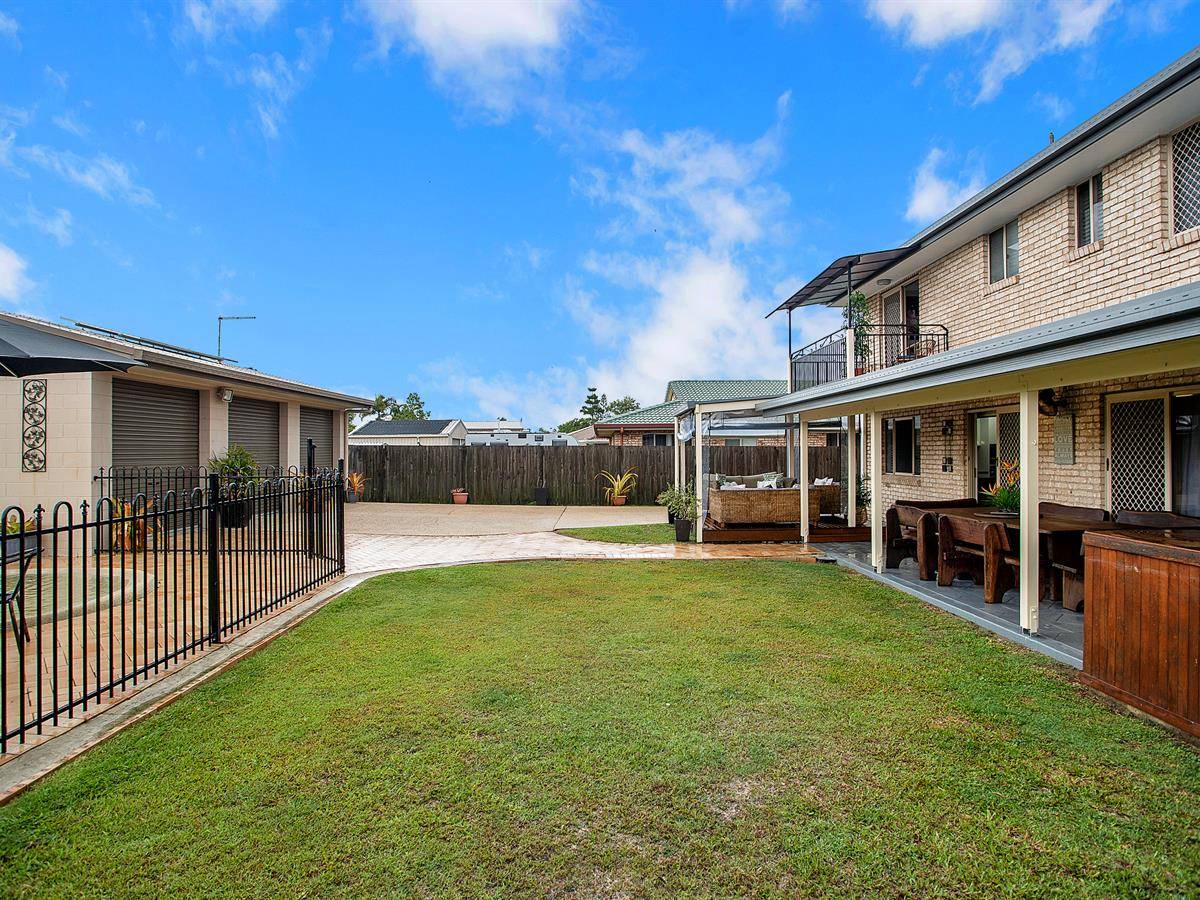 Property Sale at 12 Caledonian Drive, BEACONSFIELD QLD, 4740 Explore