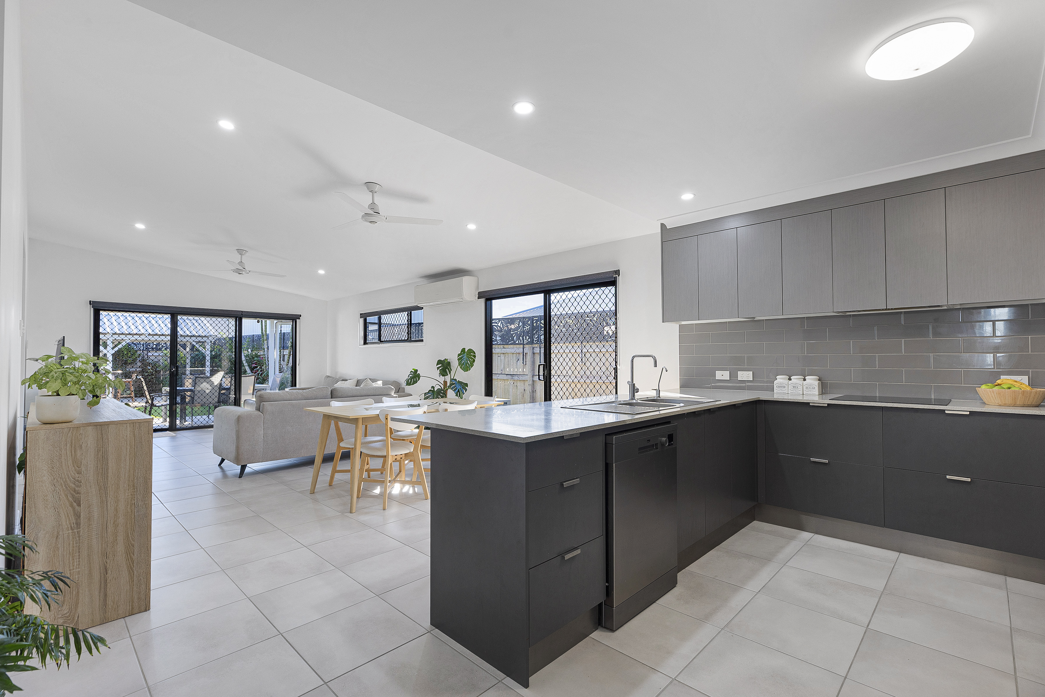 27 Primavera Boulevard, Beaconsfield - Thumbnail 7