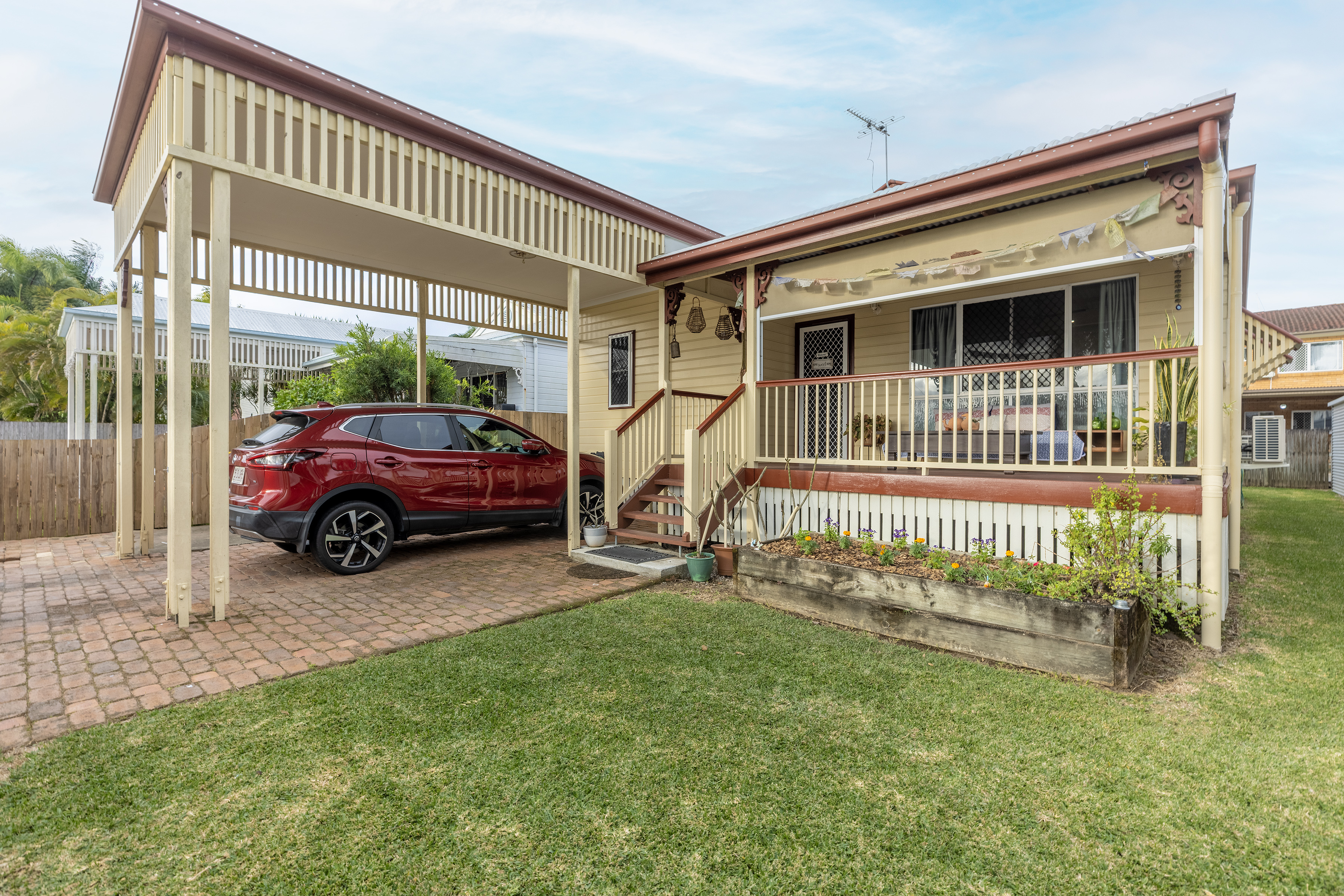 2/9A Byron Street, Mackay - Image 1